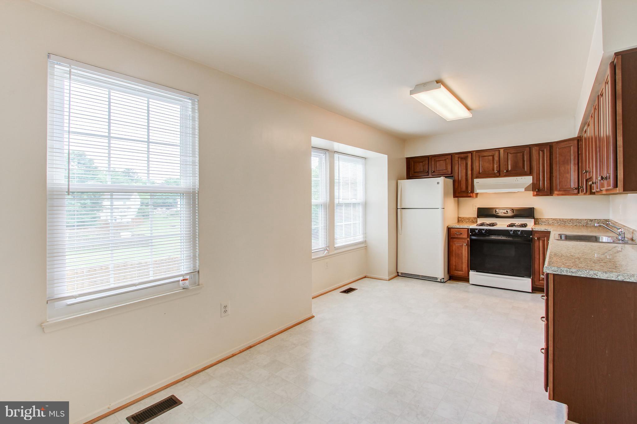 DERWOOD STATION - Residential