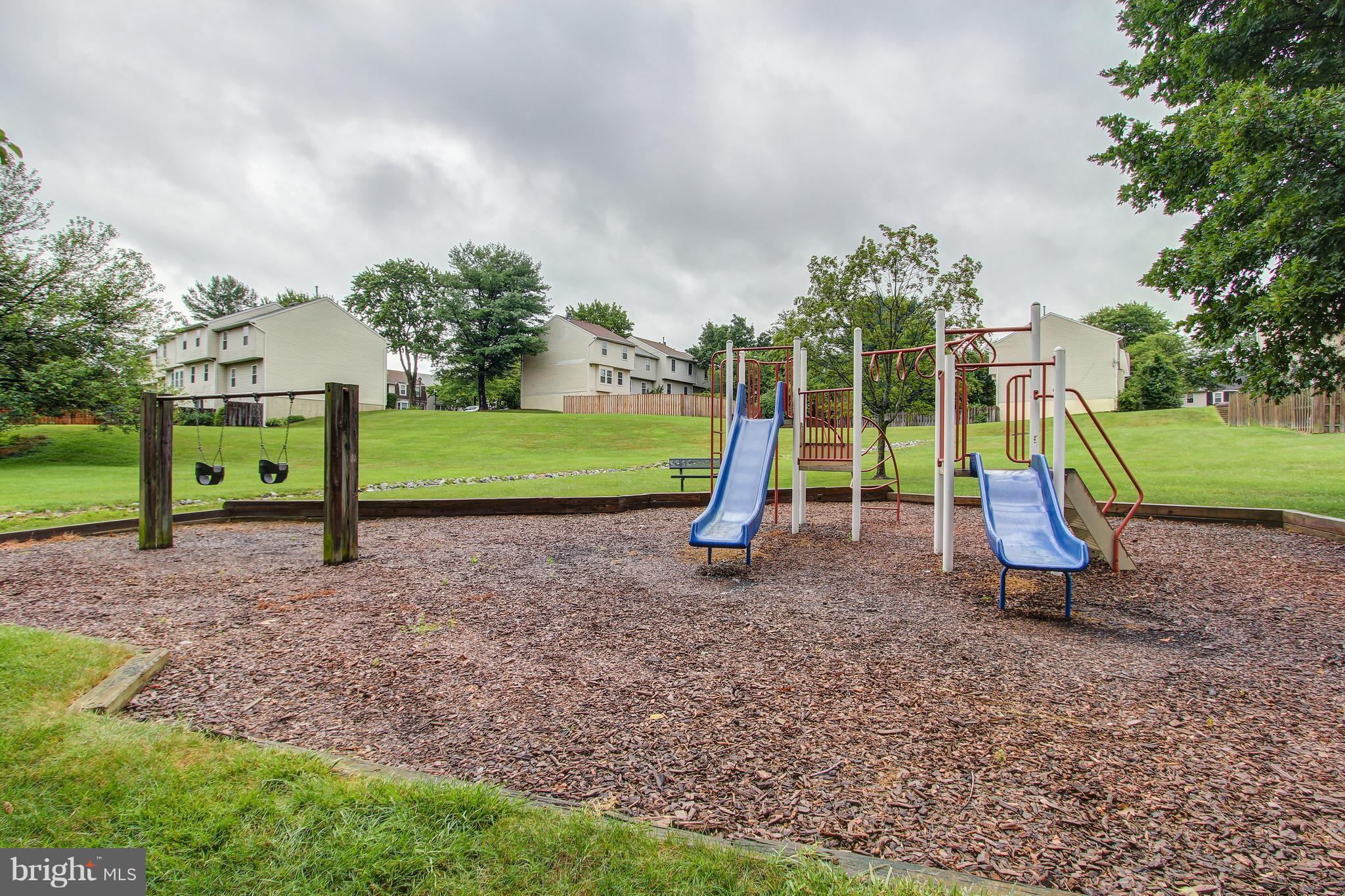 DERWOOD STATION - Residential