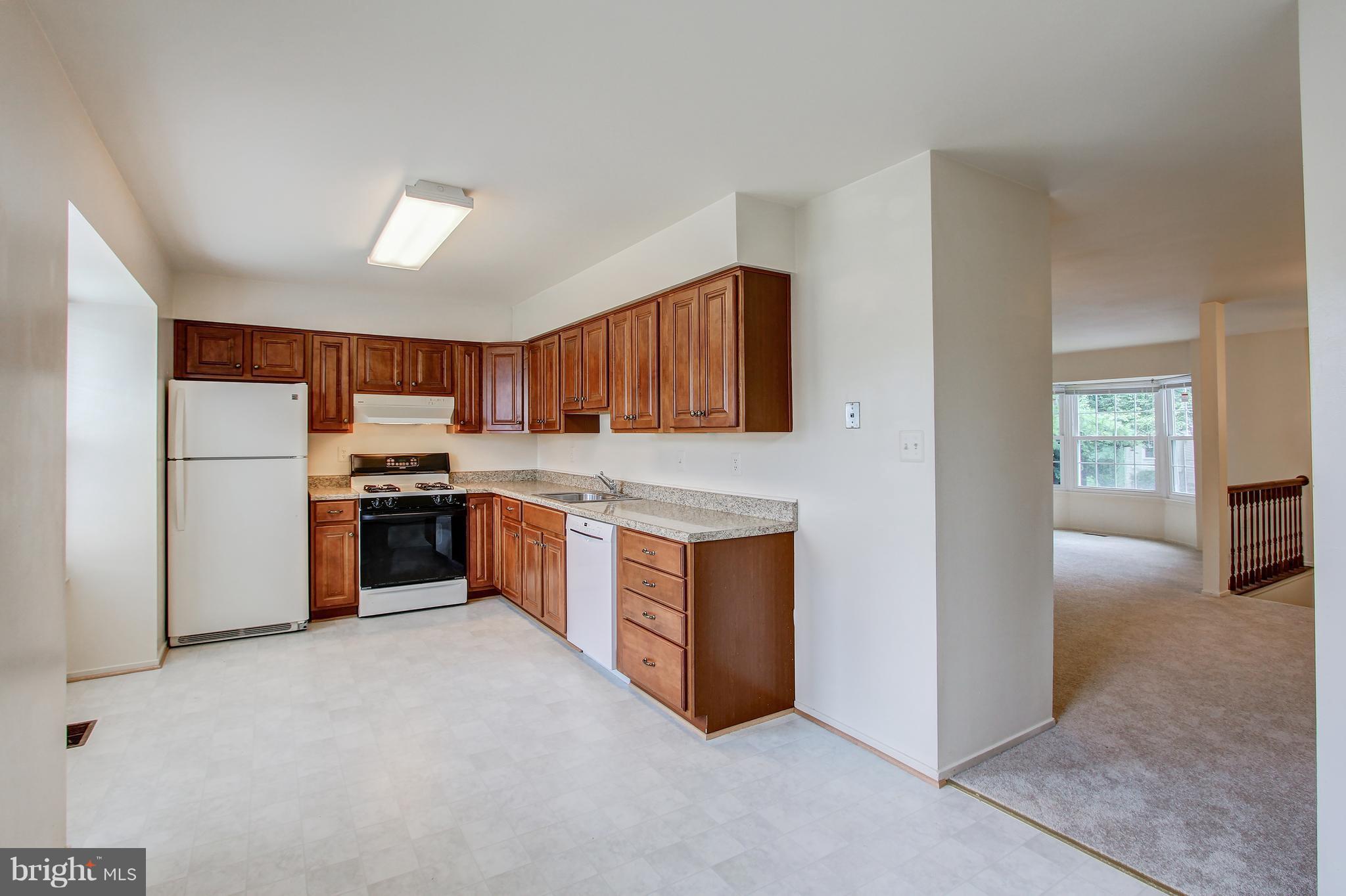 DERWOOD STATION - Residential