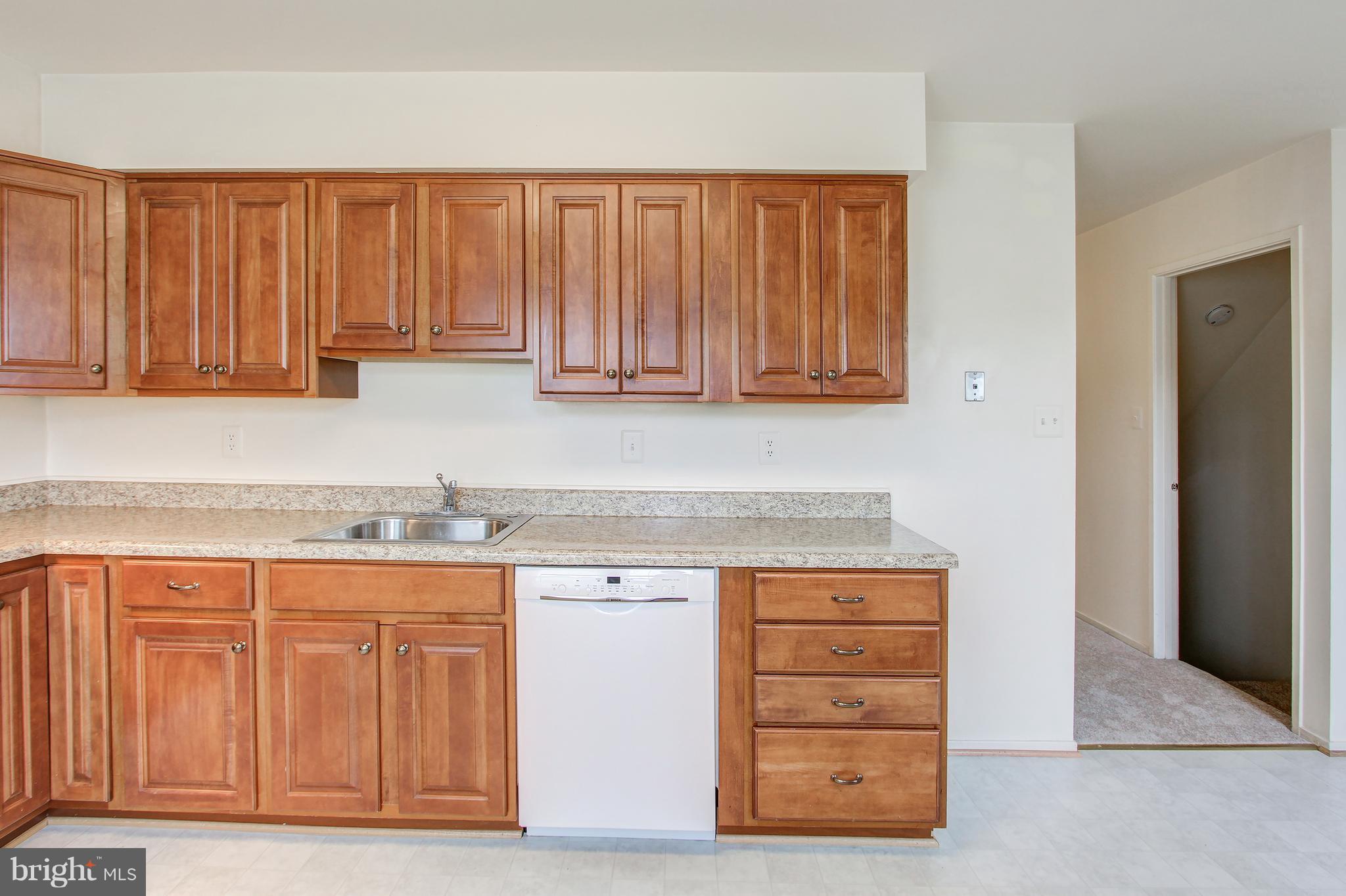 DERWOOD STATION - Residential