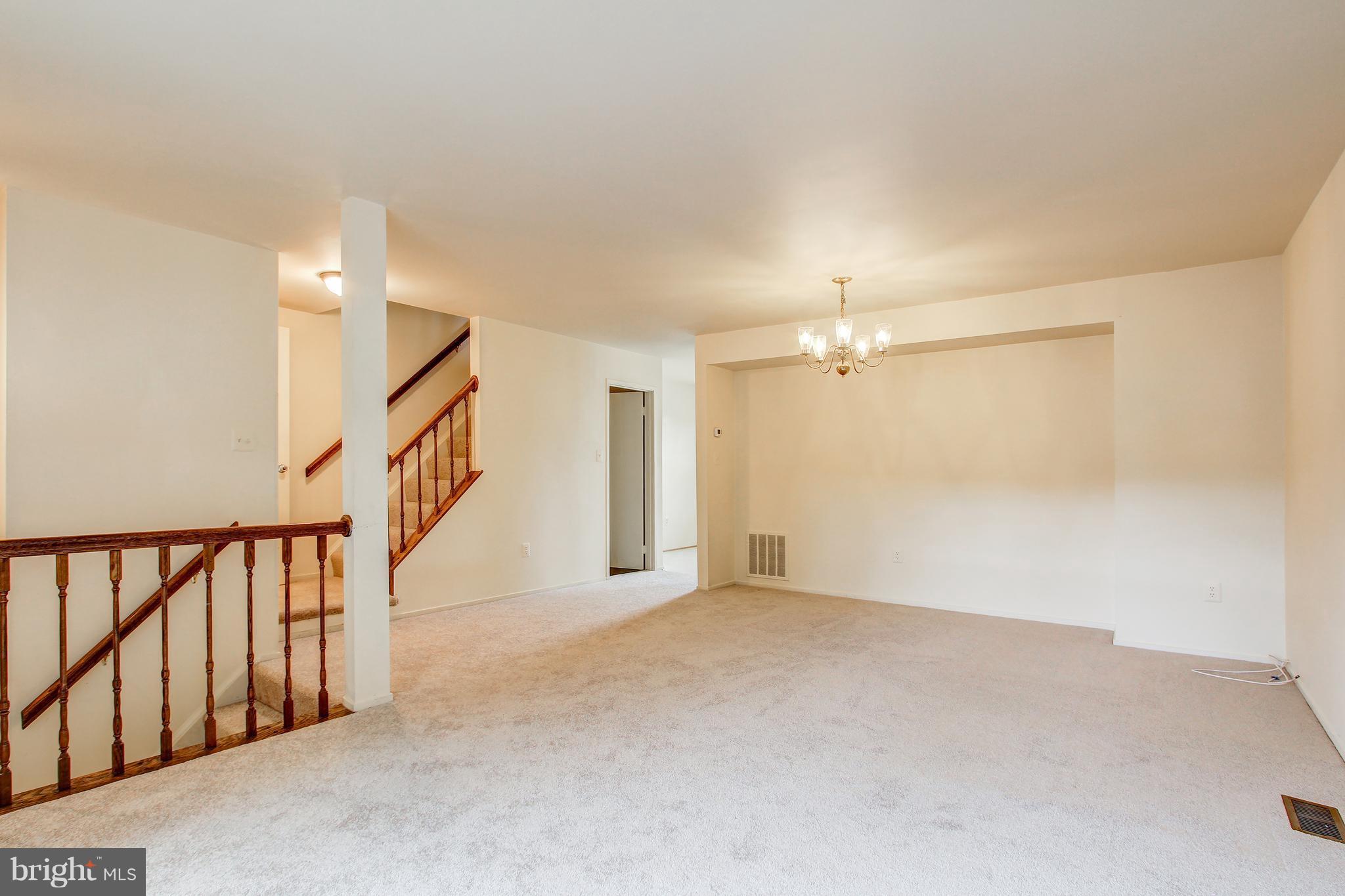 DERWOOD STATION - Residential