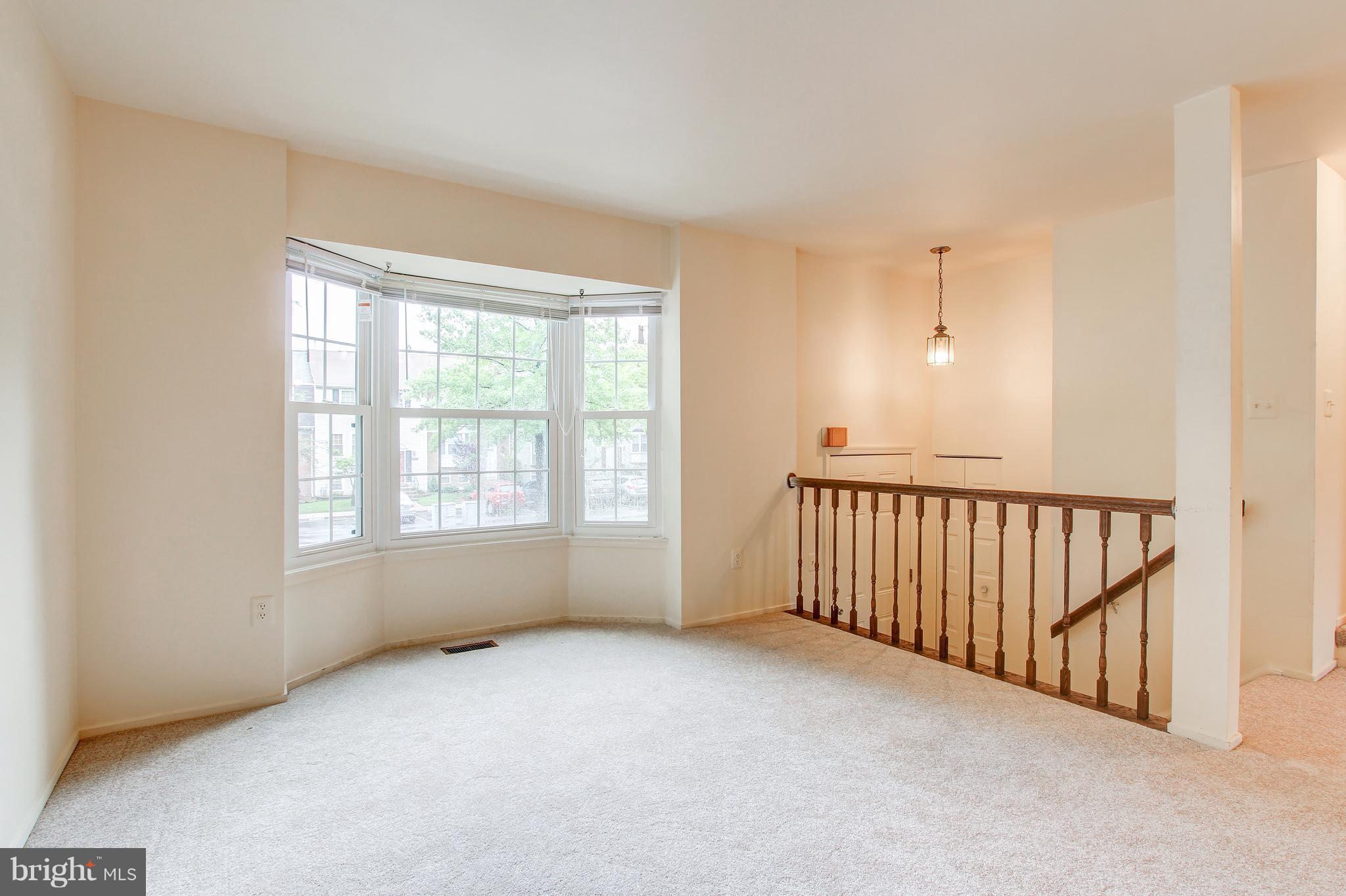DERWOOD STATION - Residential