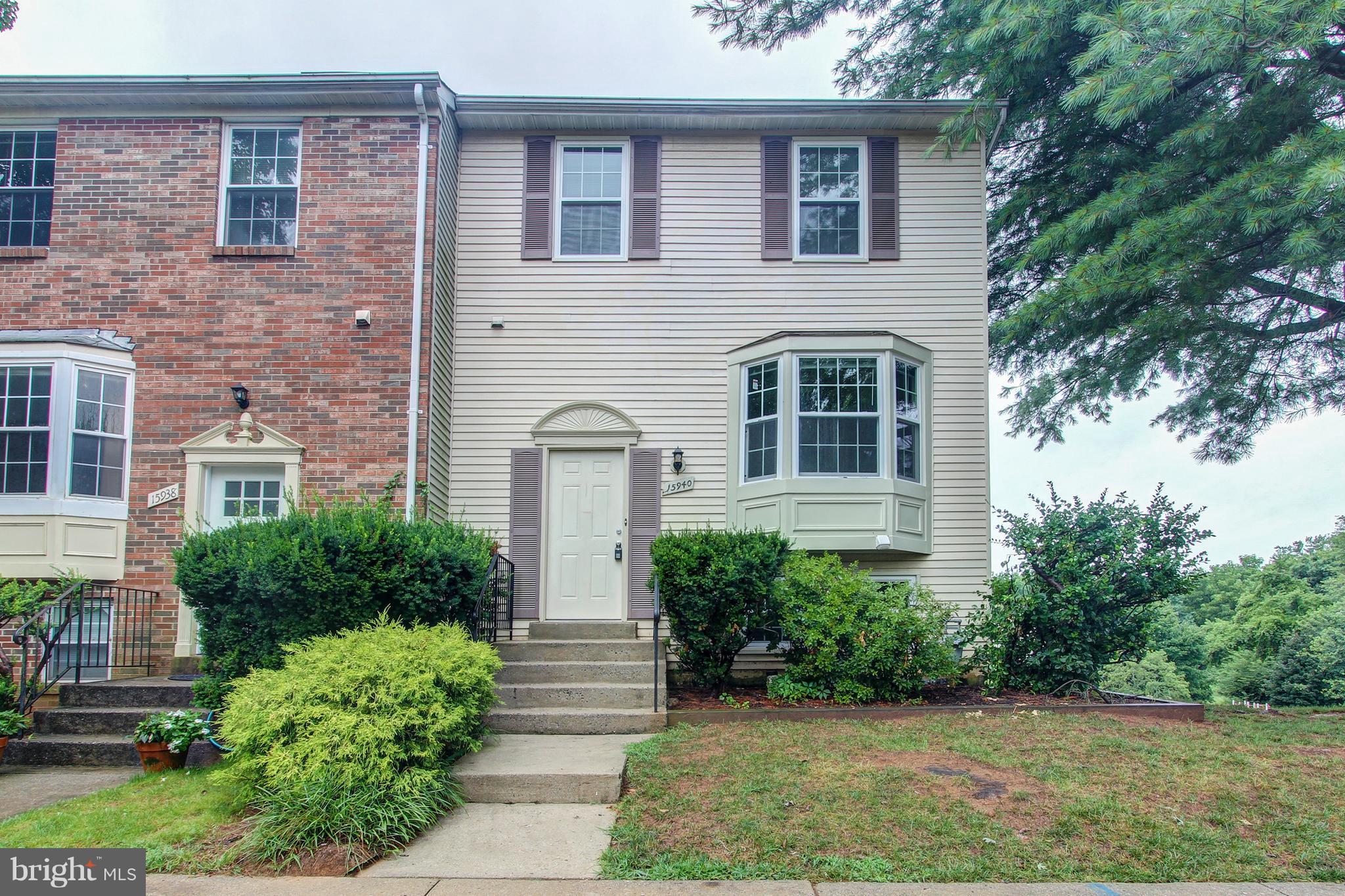 Spacious end unit townhome in Rockville! Move-in ready featuring 3BR/3.5BA w/ fresh paint, carpet, and new windows throughout. Open concept ML w/ bright living and dining rooms. Large eat-in kitchen w/ lots of storage space. MBR retreat w/ ensuite and double closets. LL w/ potential 4th BR, full BA, and walk-out to back yard and stone patio. 1 Mile to Metro and closet to all major commuter routes.