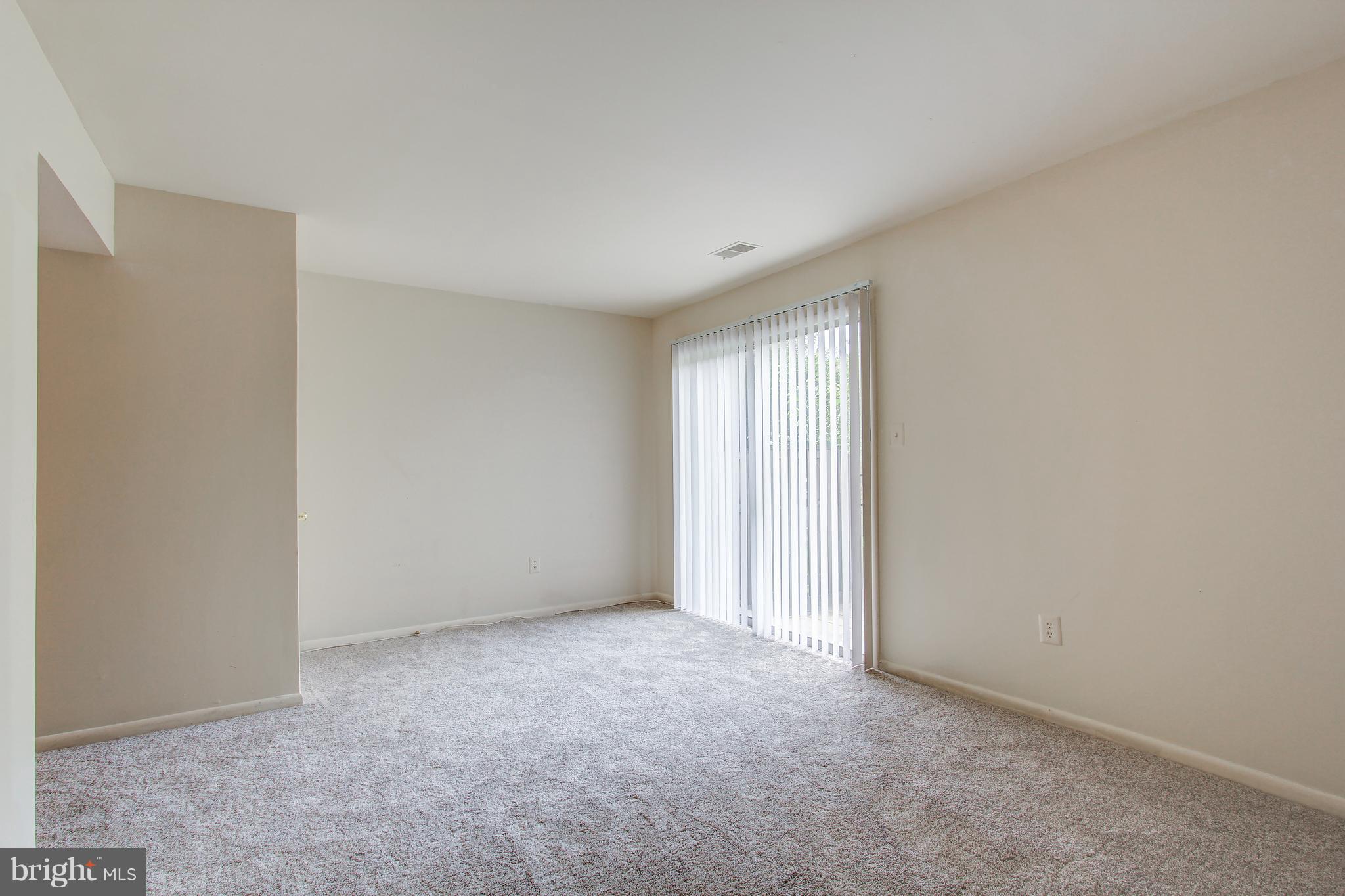 DERWOOD STATION - Residential