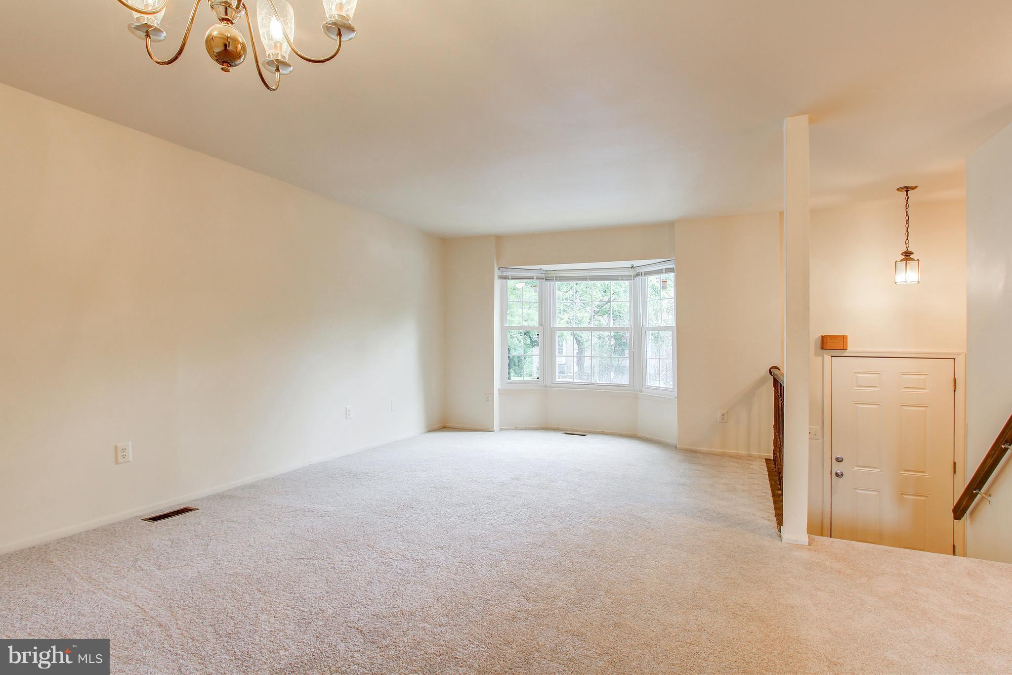 DERWOOD STATION - Residential