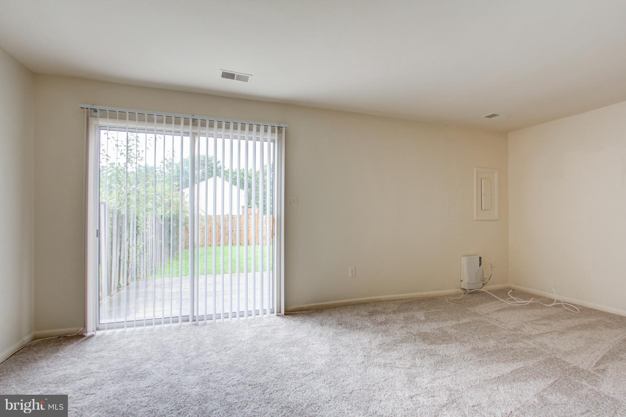 DERWOOD STATION - Residential