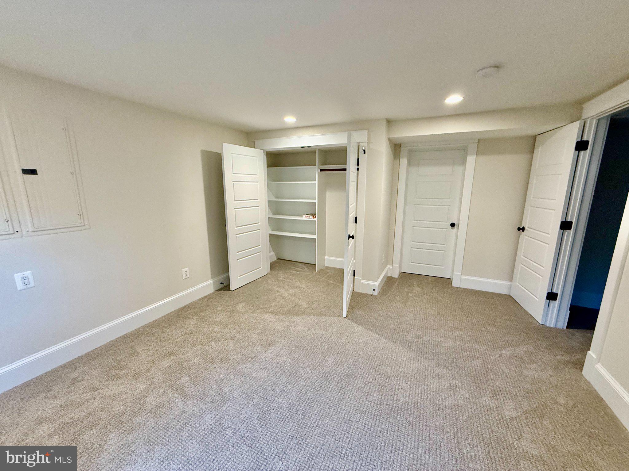 OVERLEE - Residential