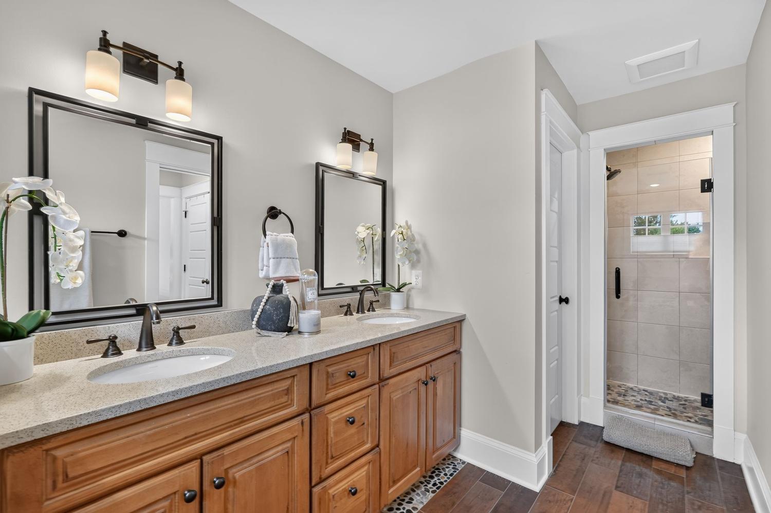 OVERLEE - Residential