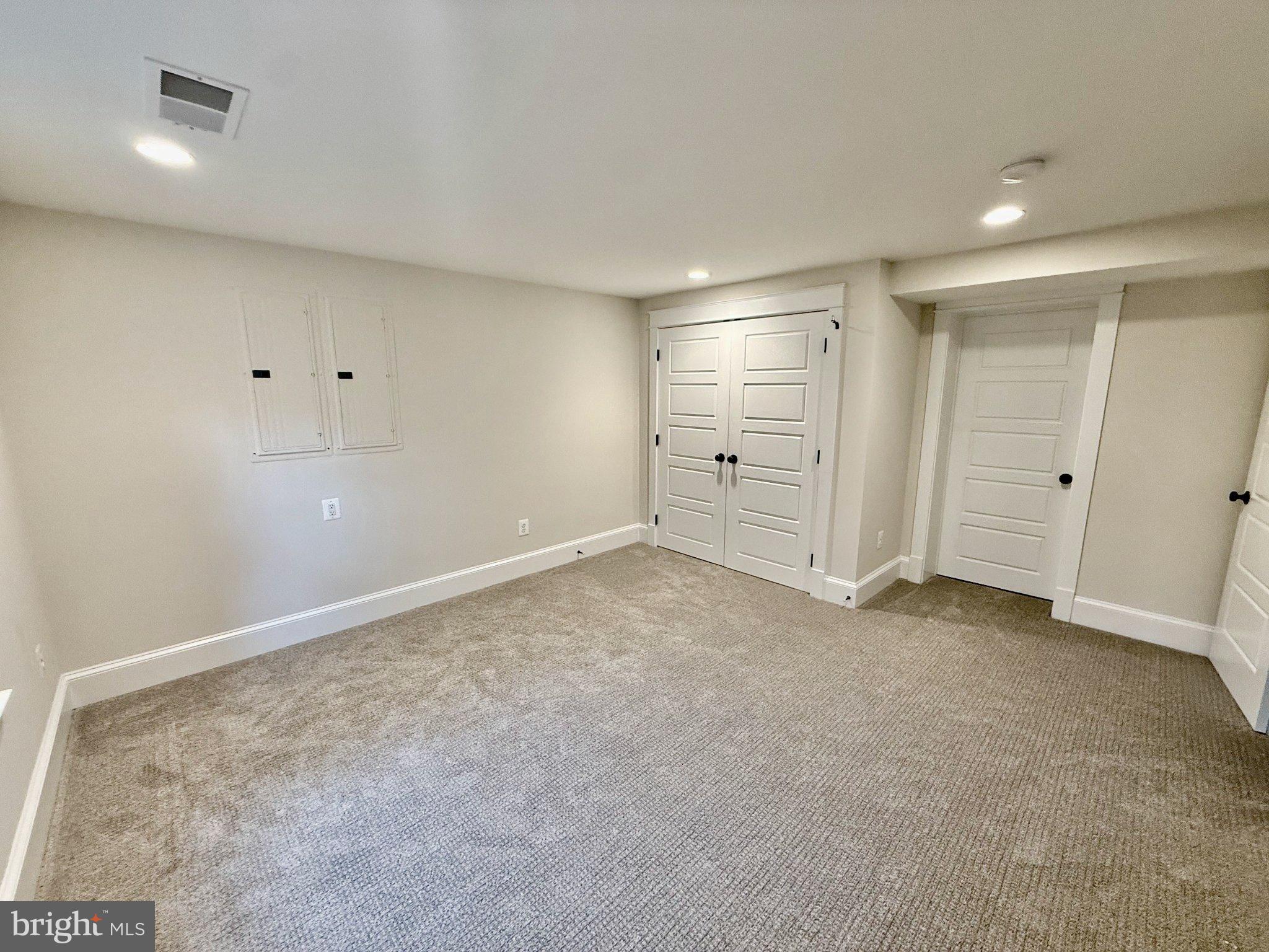 OVERLEE - Residential