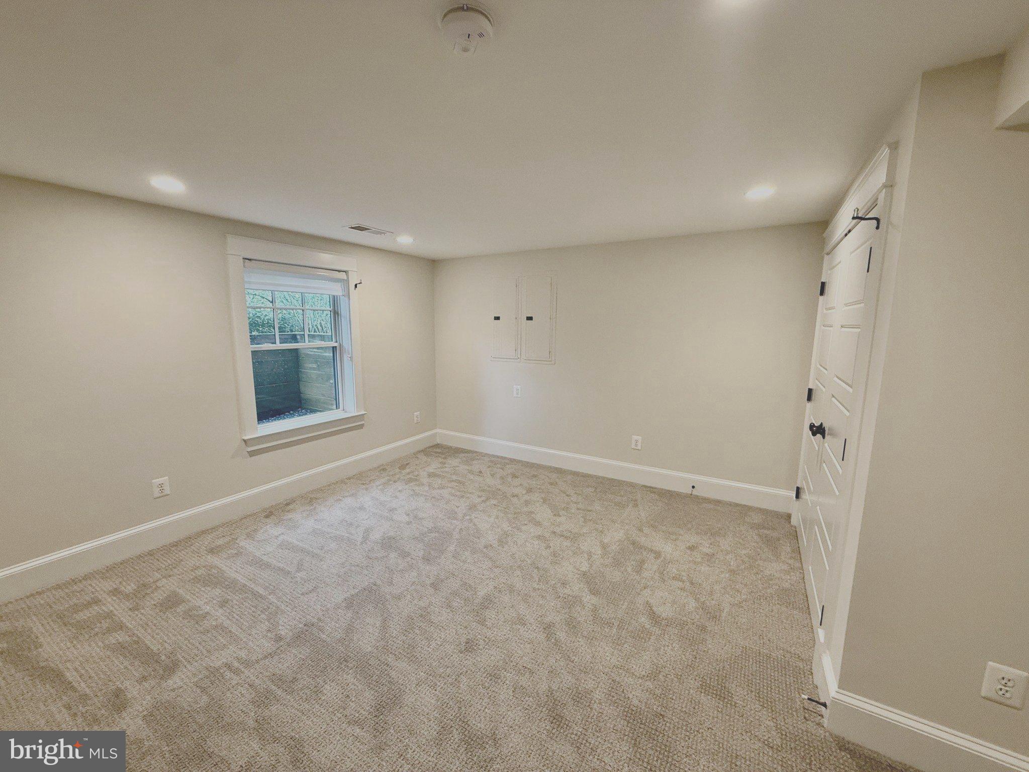 OVERLEE - Residential
