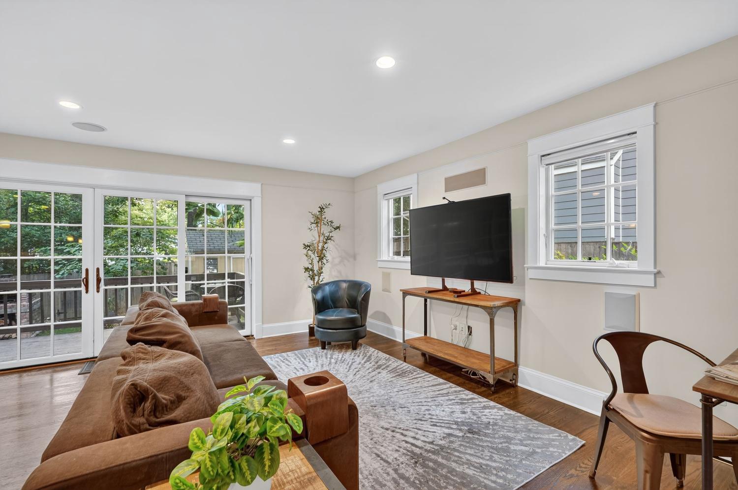 OVERLEE - Residential