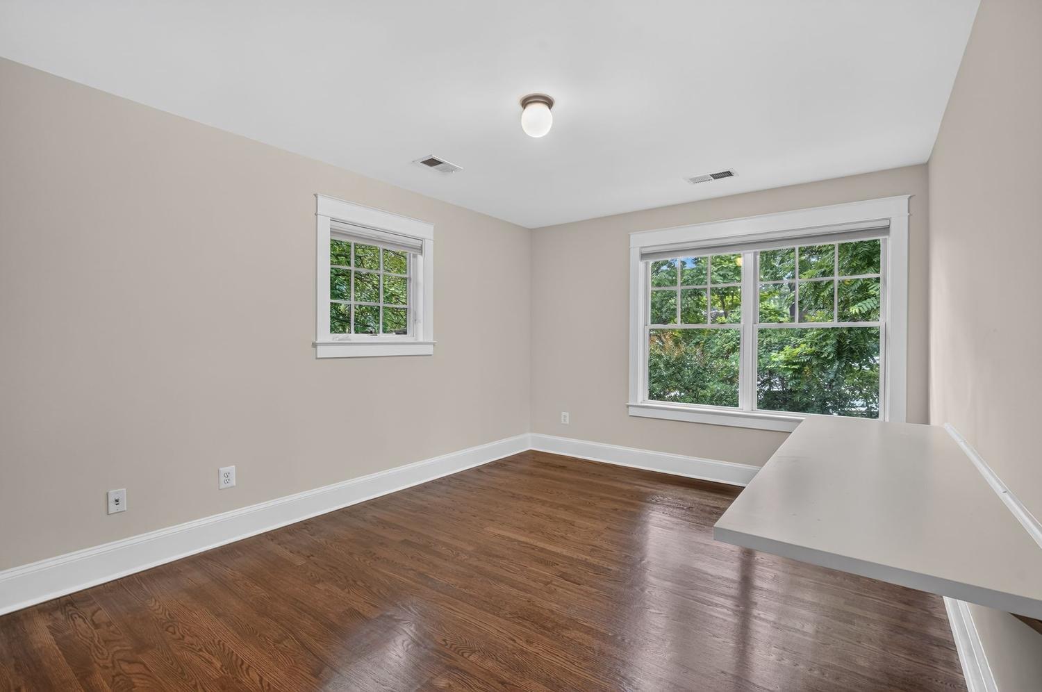 OVERLEE - Residential