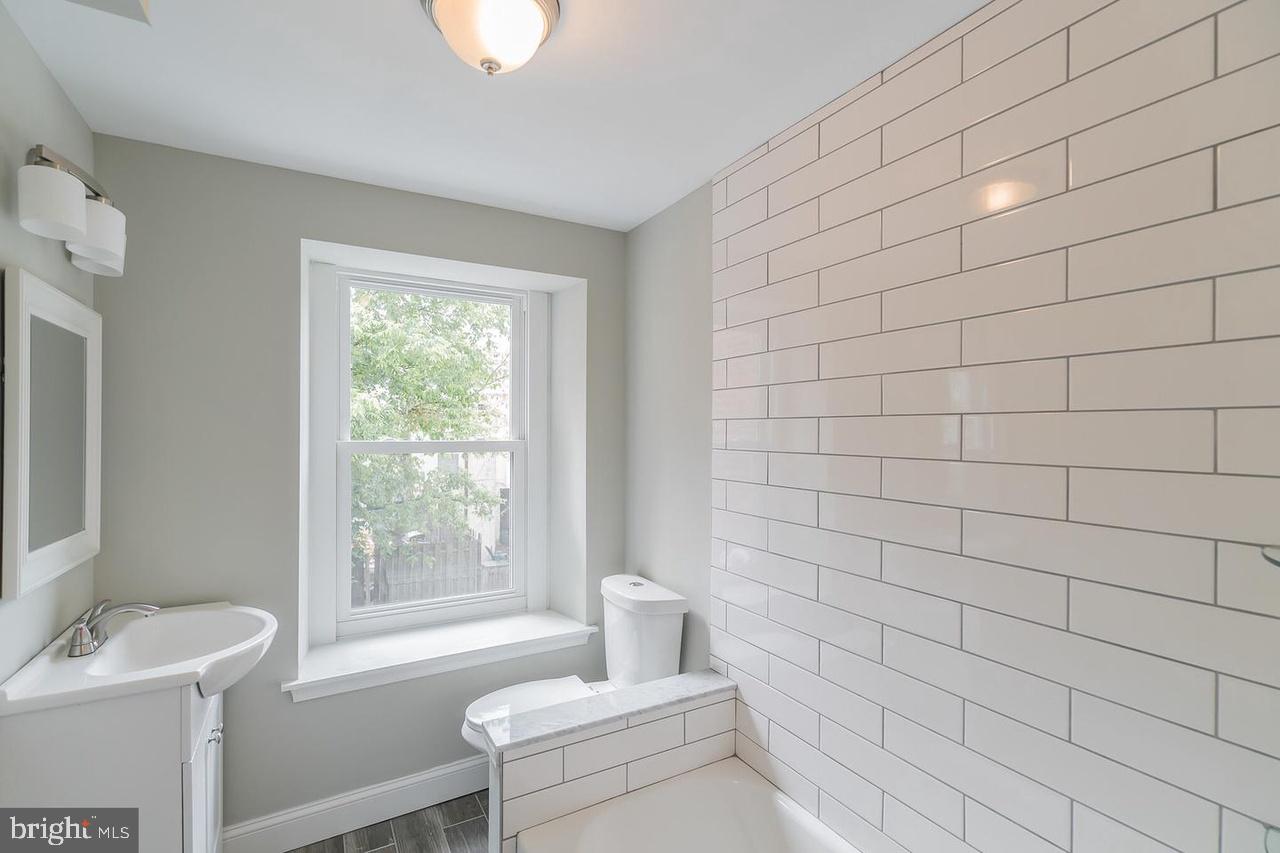 MANAYUNK - Residential