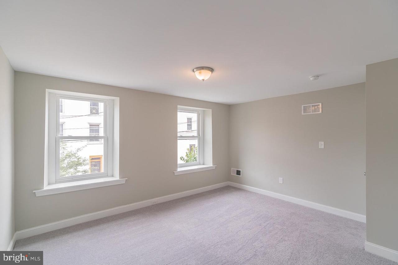 MANAYUNK - Residential