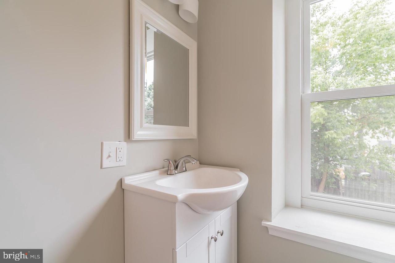 MANAYUNK - Residential