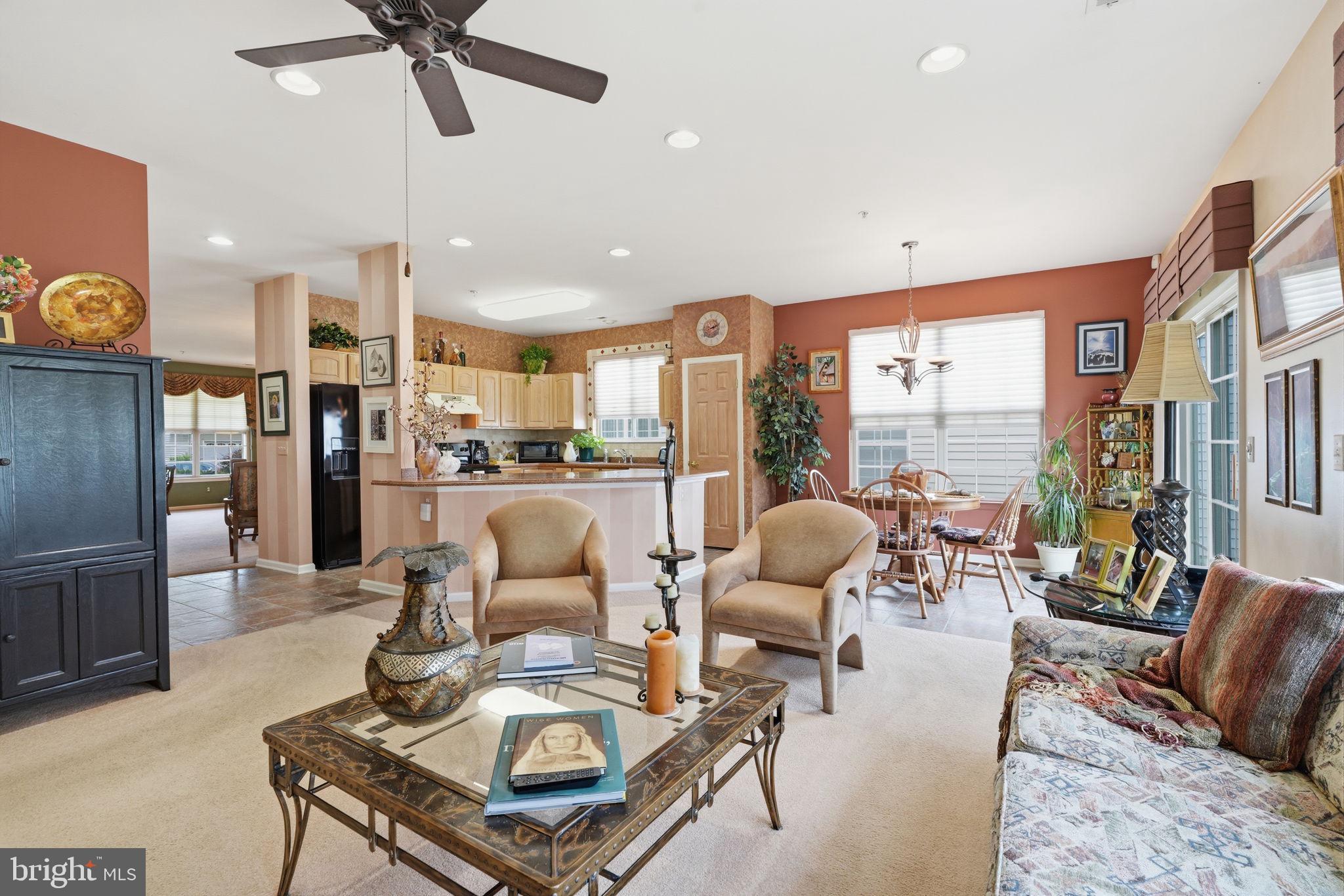 HERITAGE CR ESTS - Residential