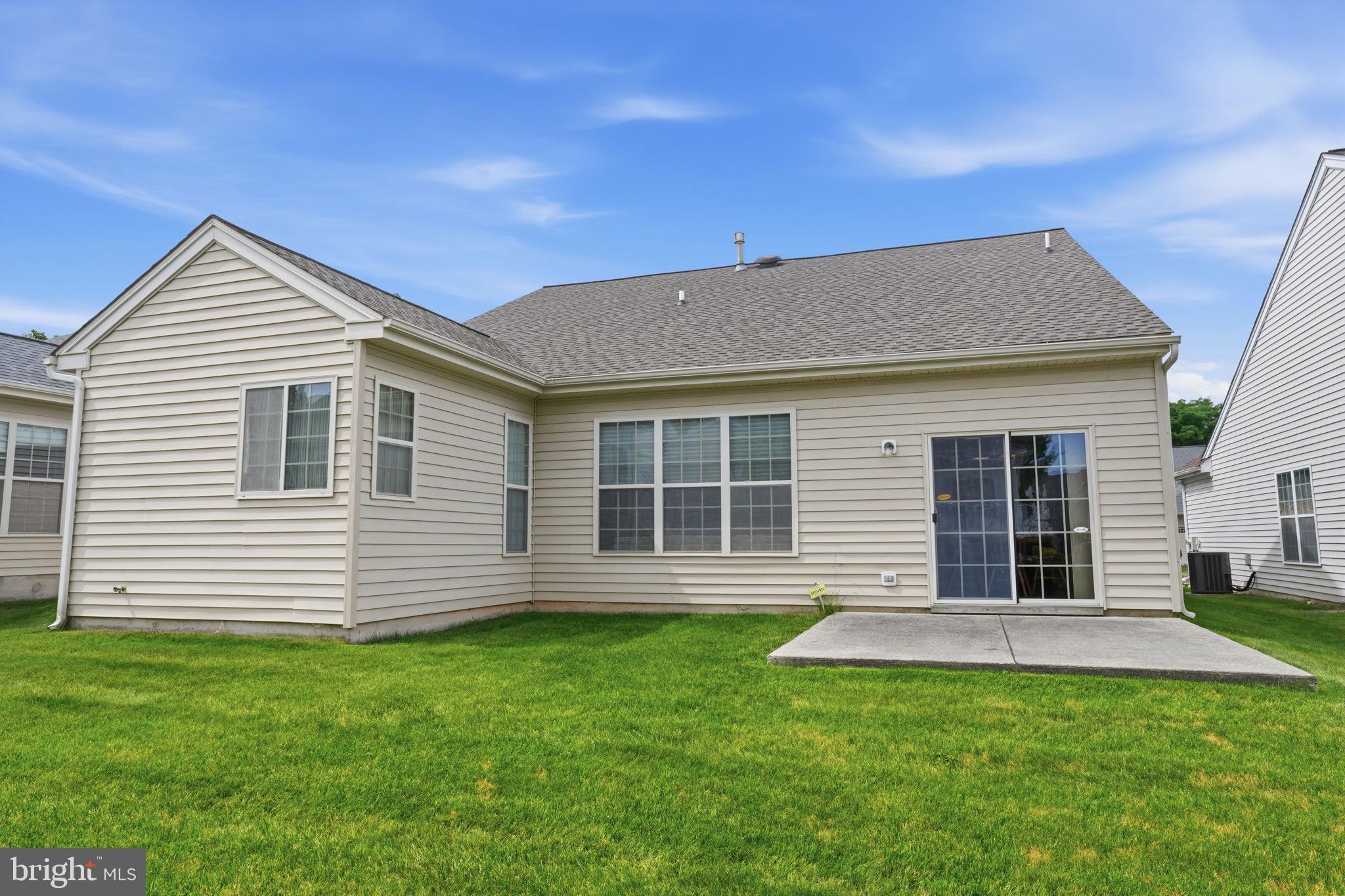 HERITAGE CR ESTS - Residential