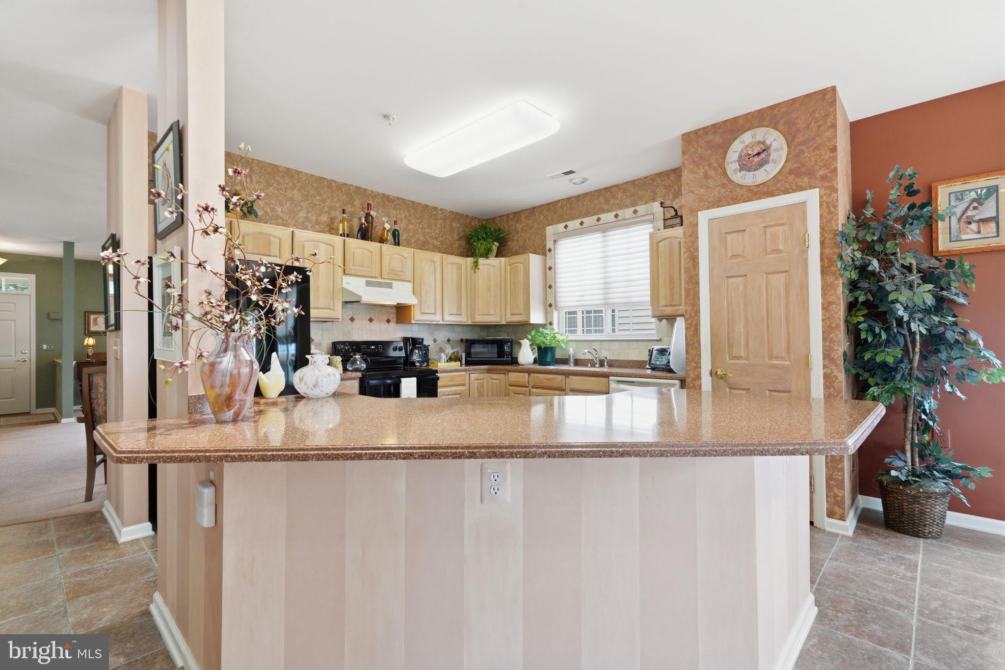 HERITAGE CR ESTS - Residential