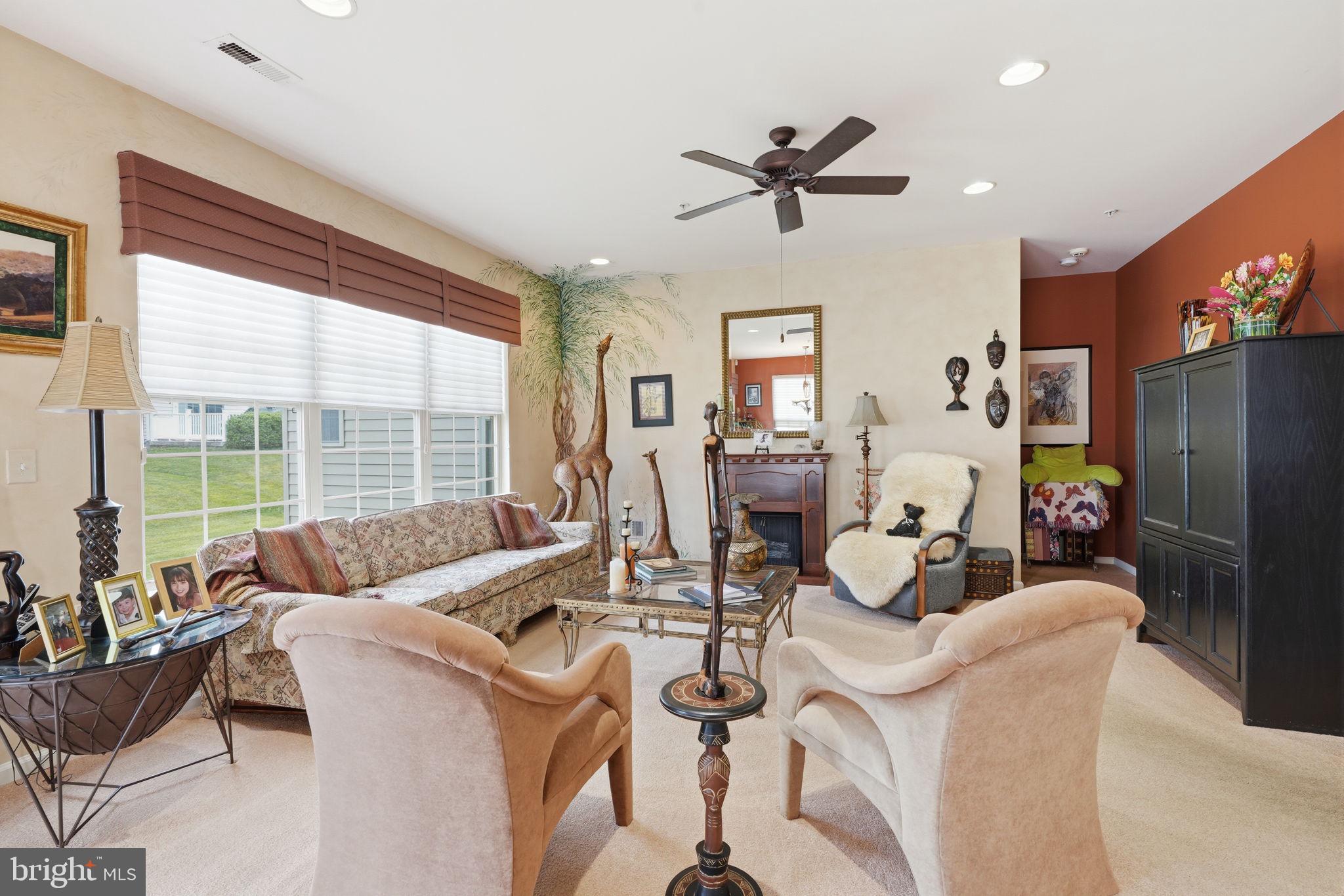 HERITAGE CR ESTS - Residential