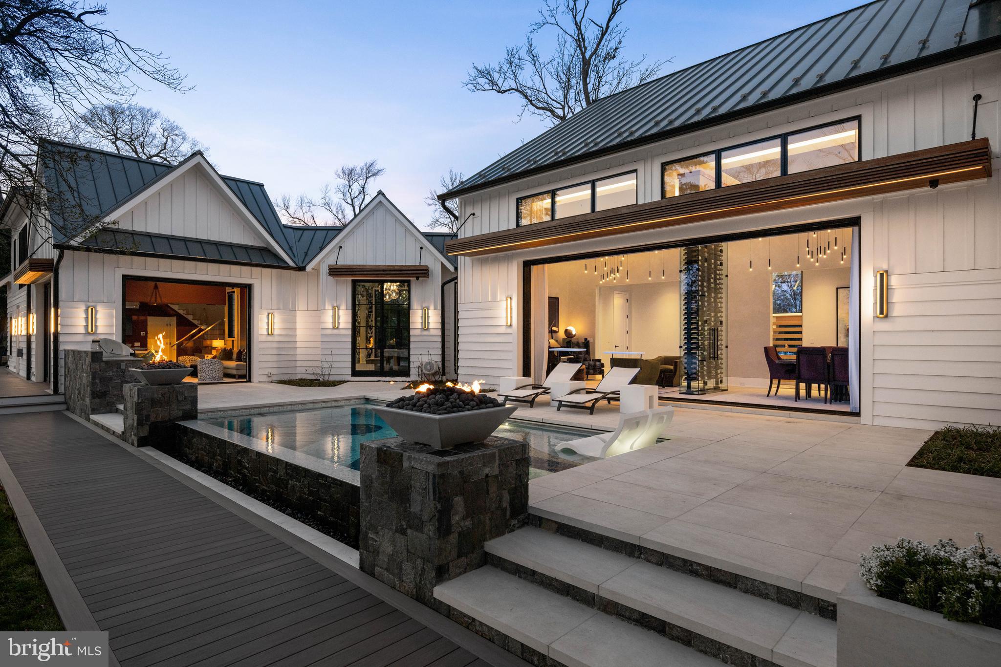 ANNAPOLIS ROADS - Residential
