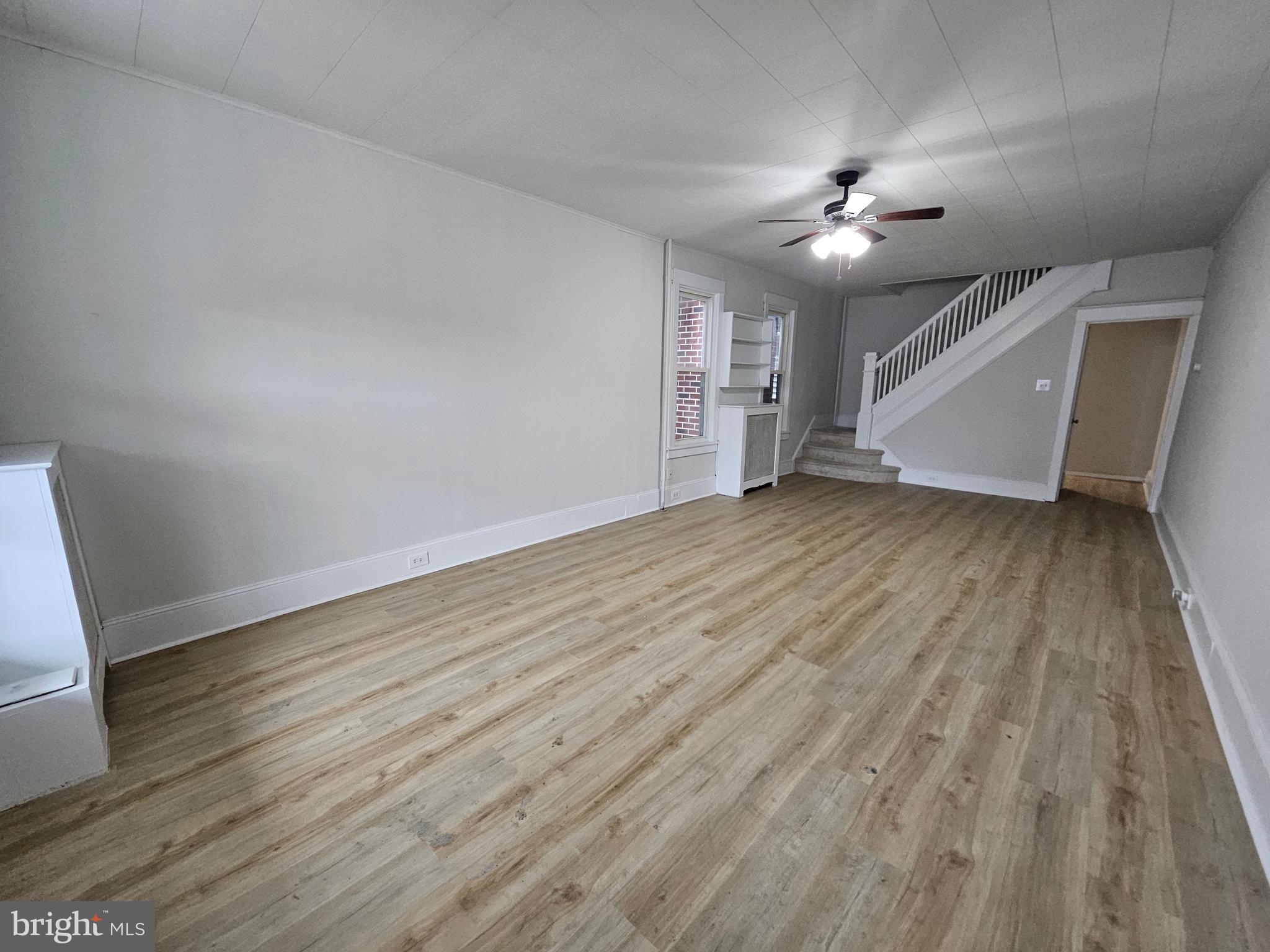 EAST END - Residential Lease