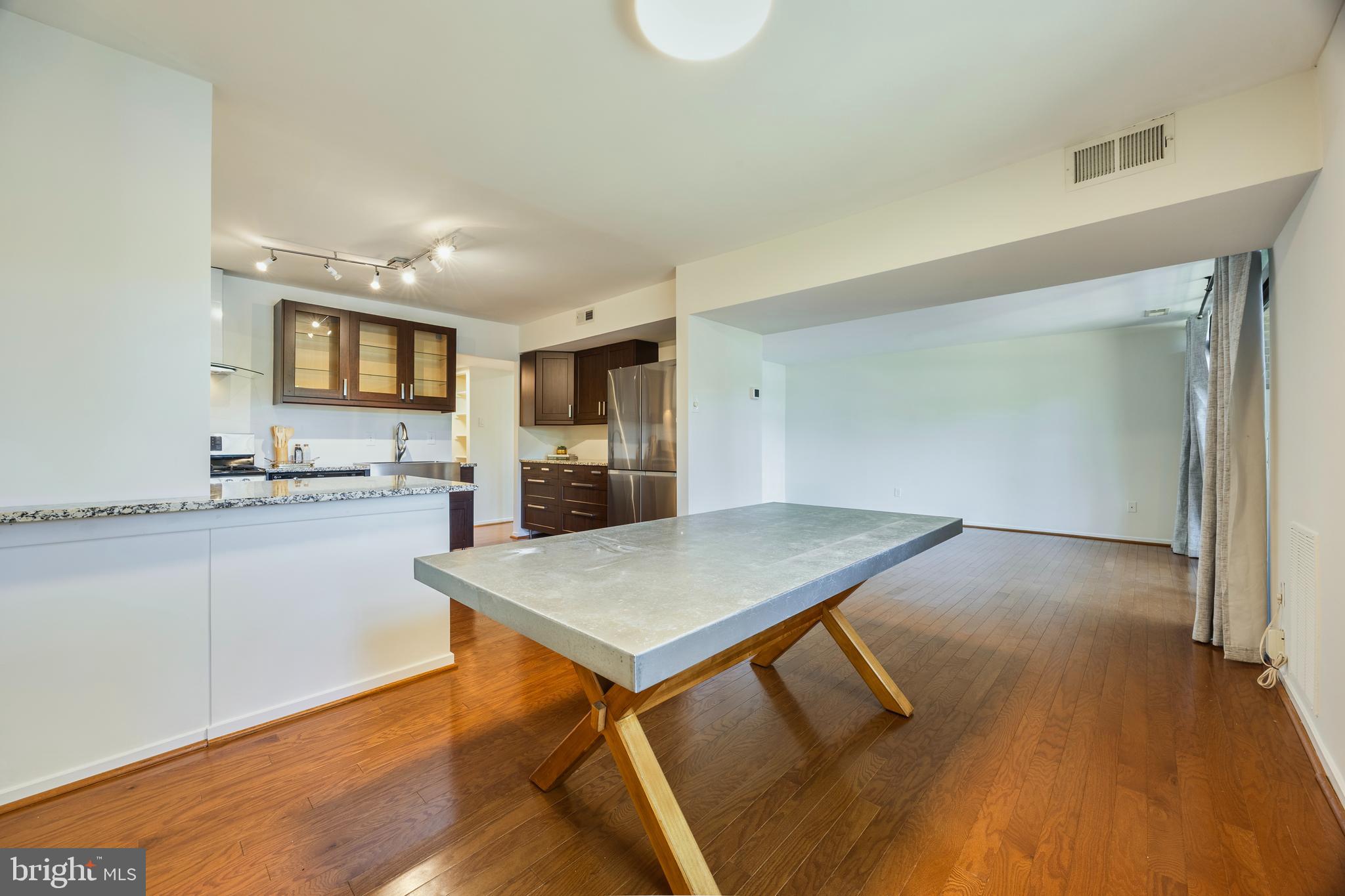 BENTANA PARK - Residential