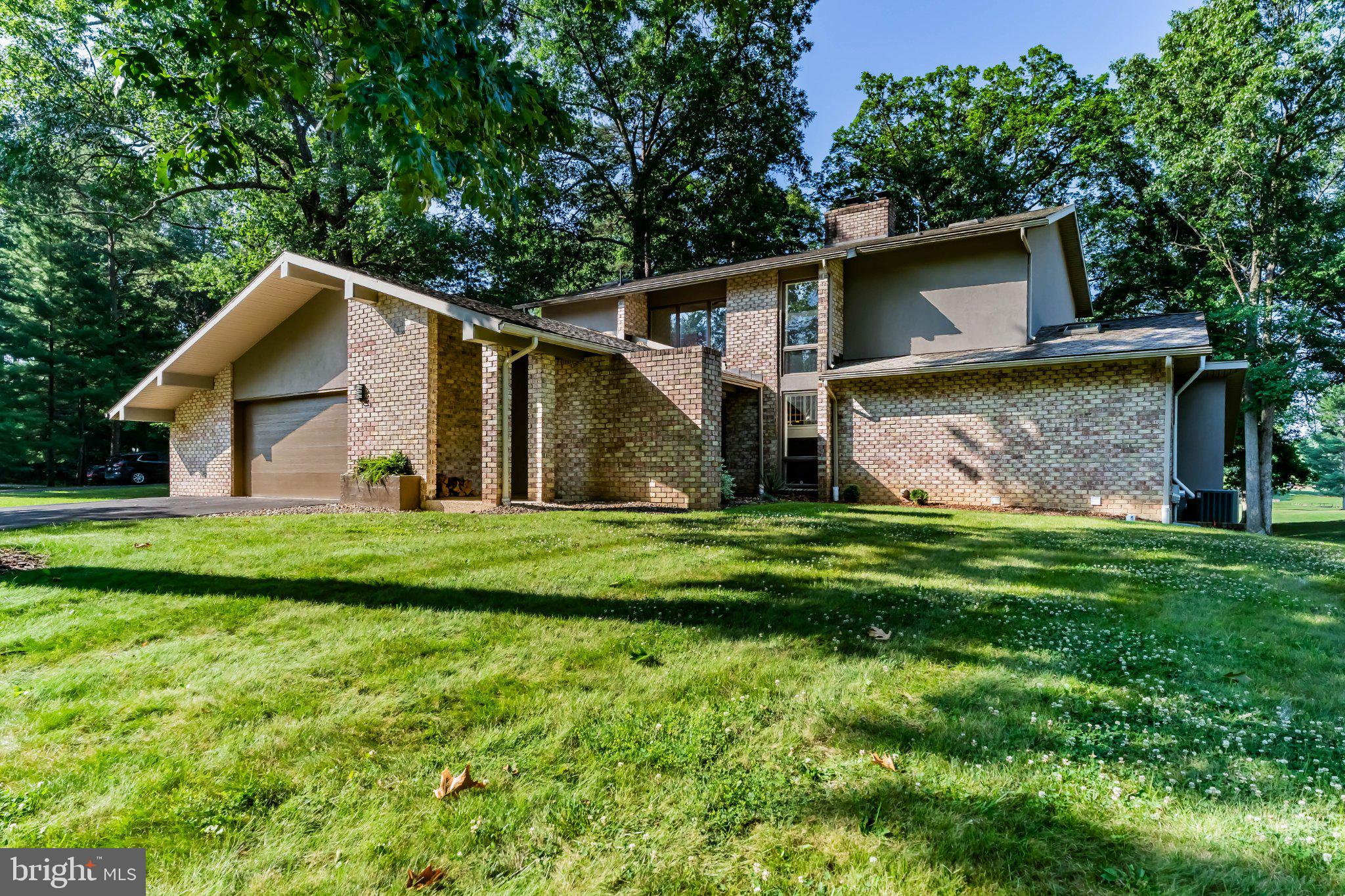 PENN NATIONAL GOLF COURSE COMMUNITY - Residential