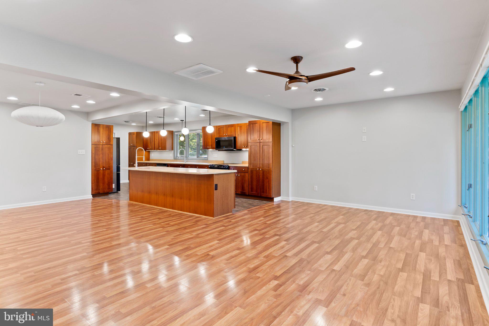 PENN NATIONAL GOLF COURSE COMMUNITY - Residential
