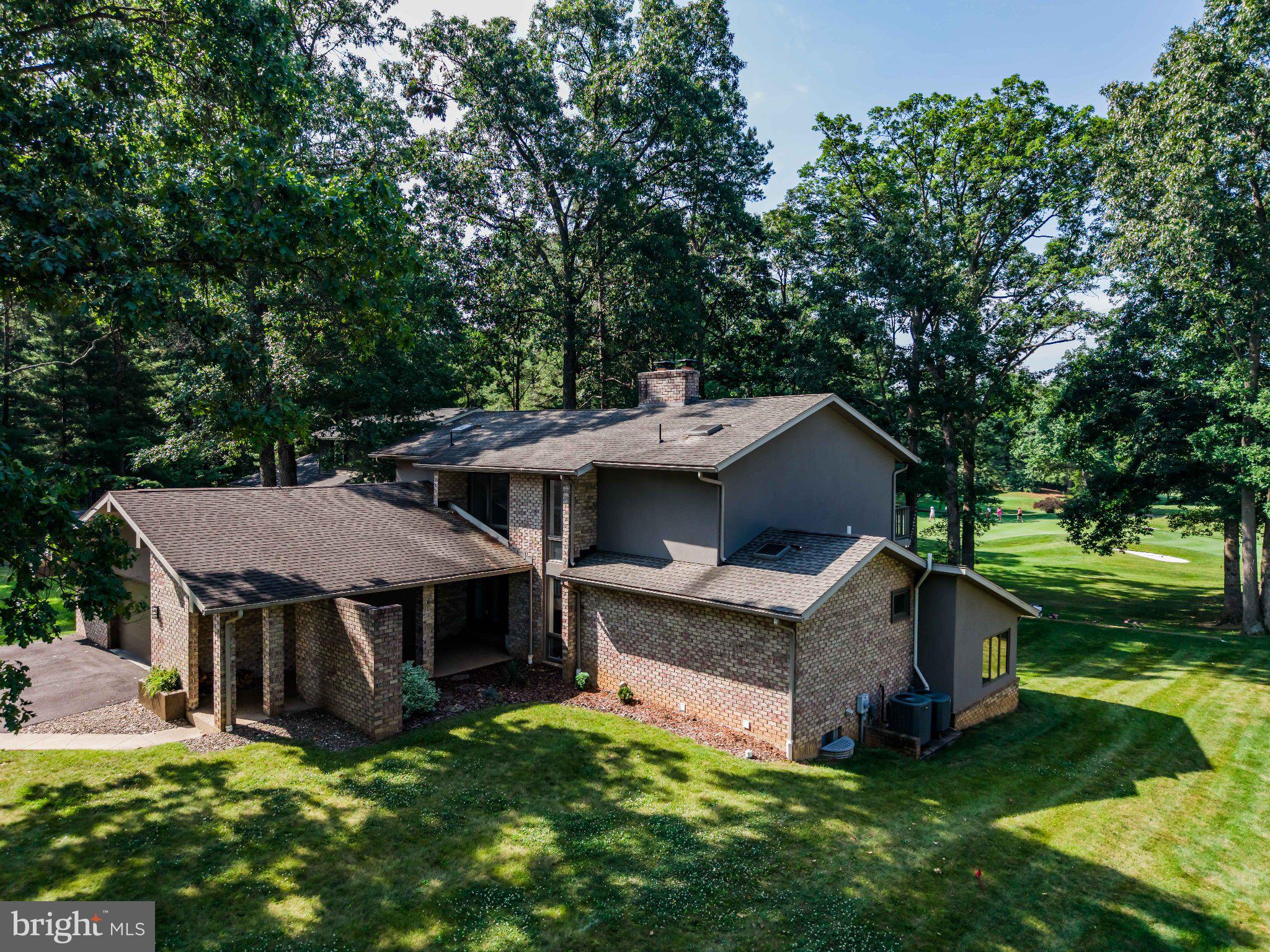 PENN NATIONAL GOLF COURSE COMMUNITY - Residential