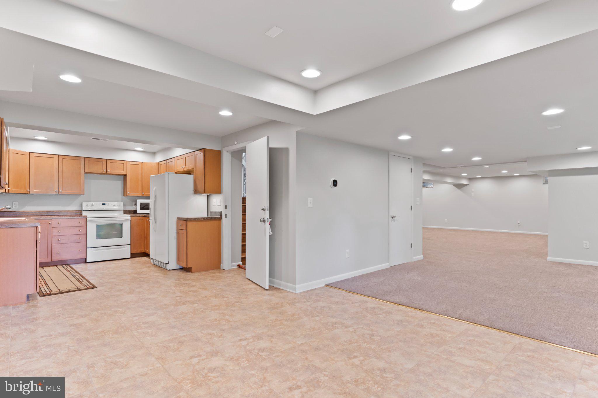 PENN NATIONAL GOLF COURSE COMMUNITY - Residential
