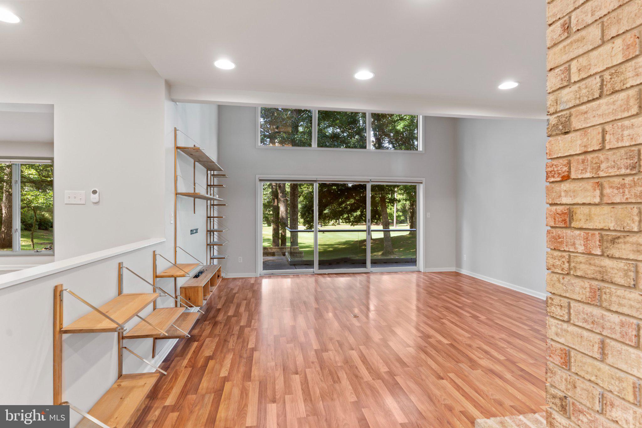 PENN NATIONAL GOLF COURSE COMMUNITY - Residential