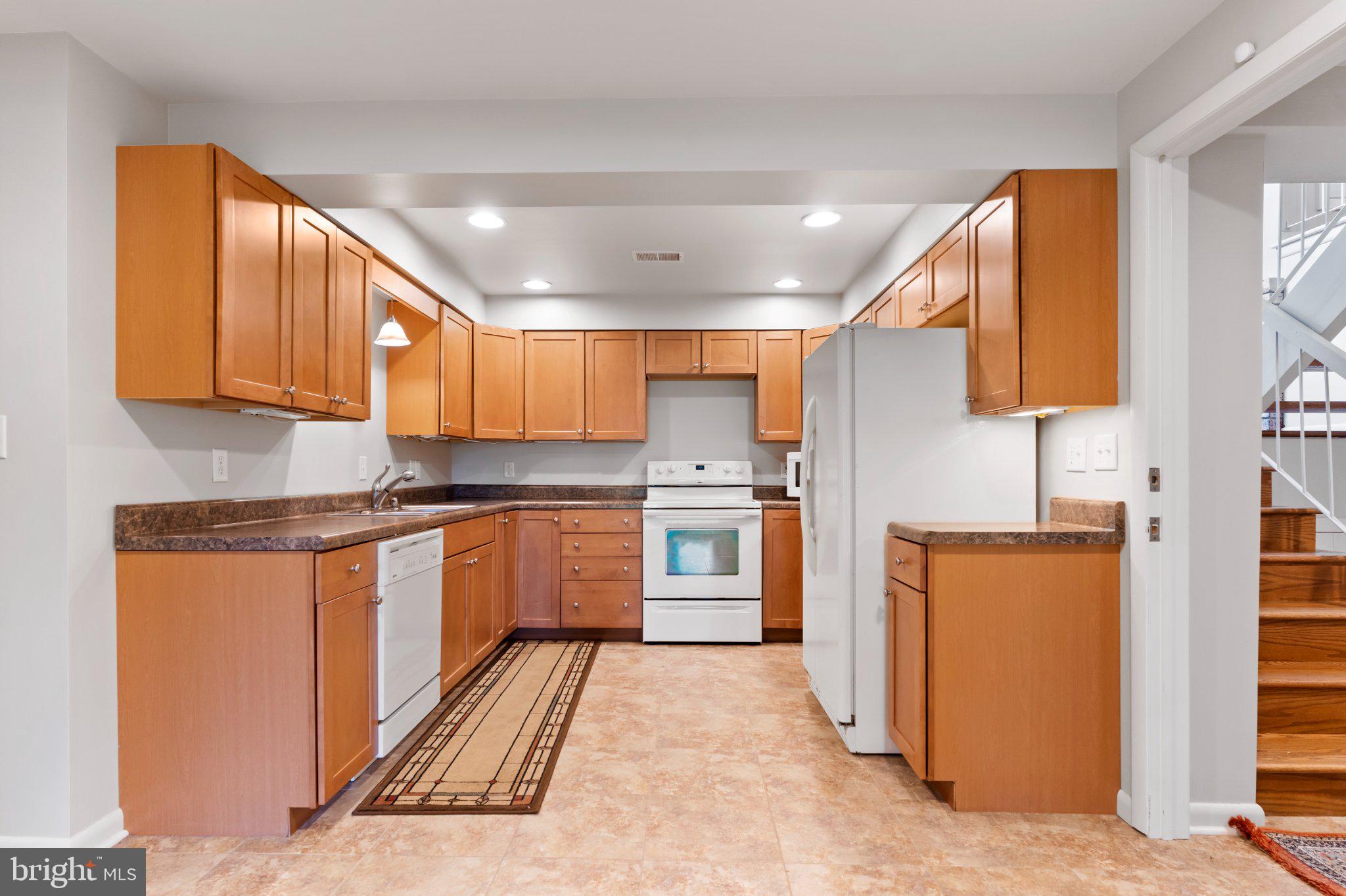PENN NATIONAL GOLF COURSE COMMUNITY - Residential