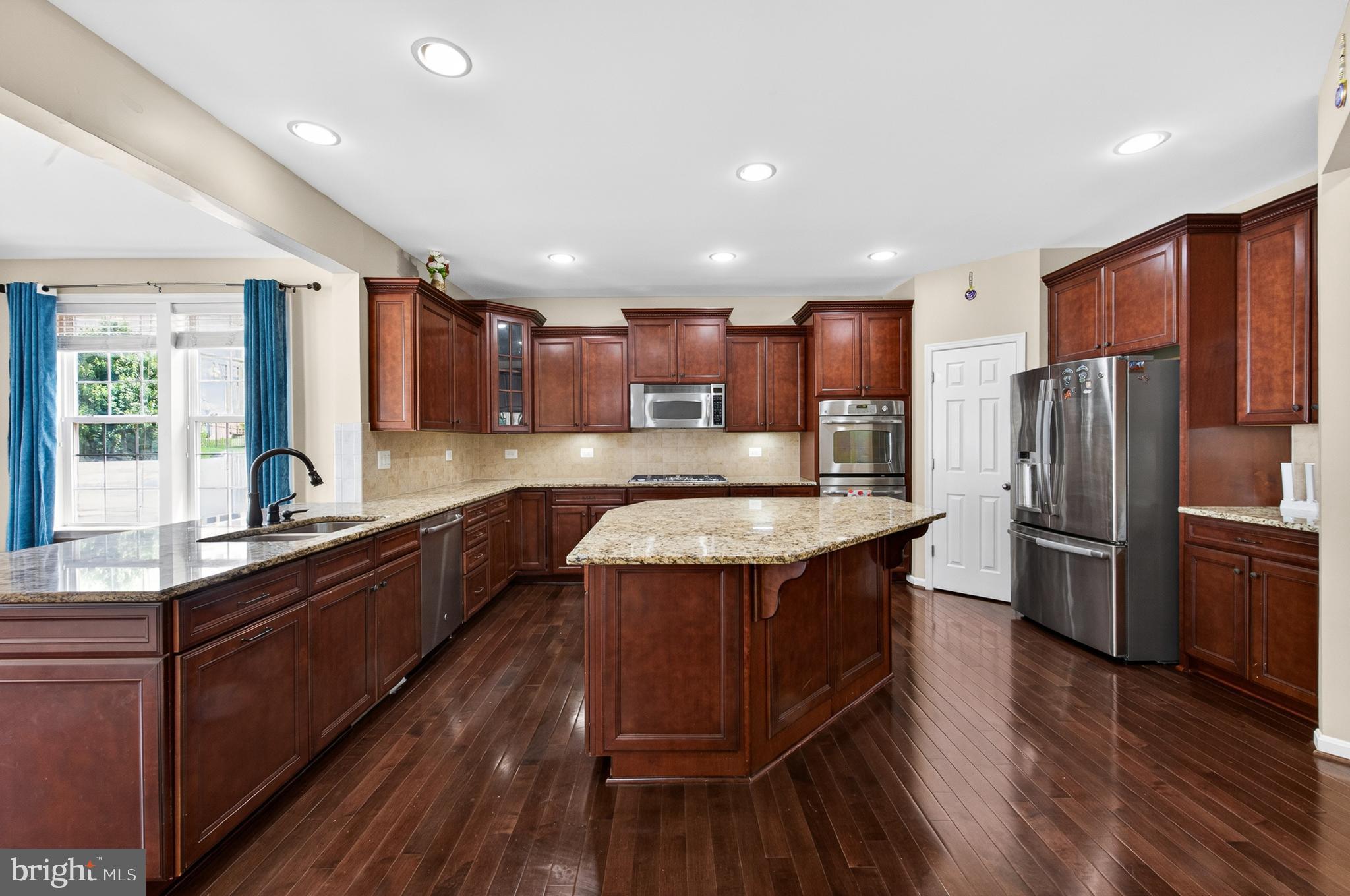 HOPE HILL CROSSING - Residential