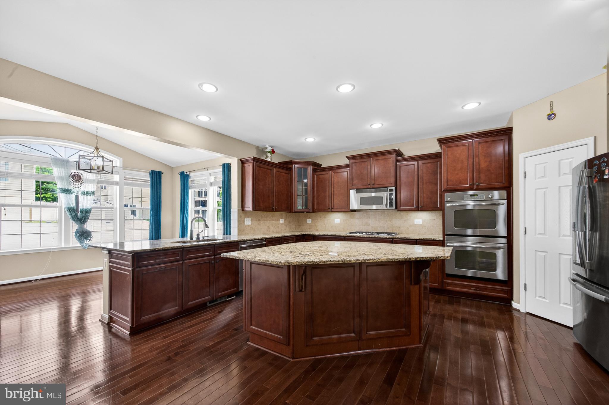 HOPE HILL CROSSING - Residential