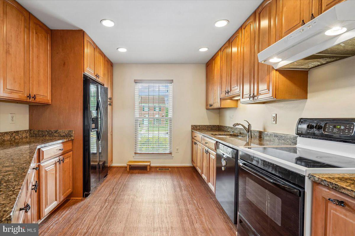 HALLOWELL - Residential
