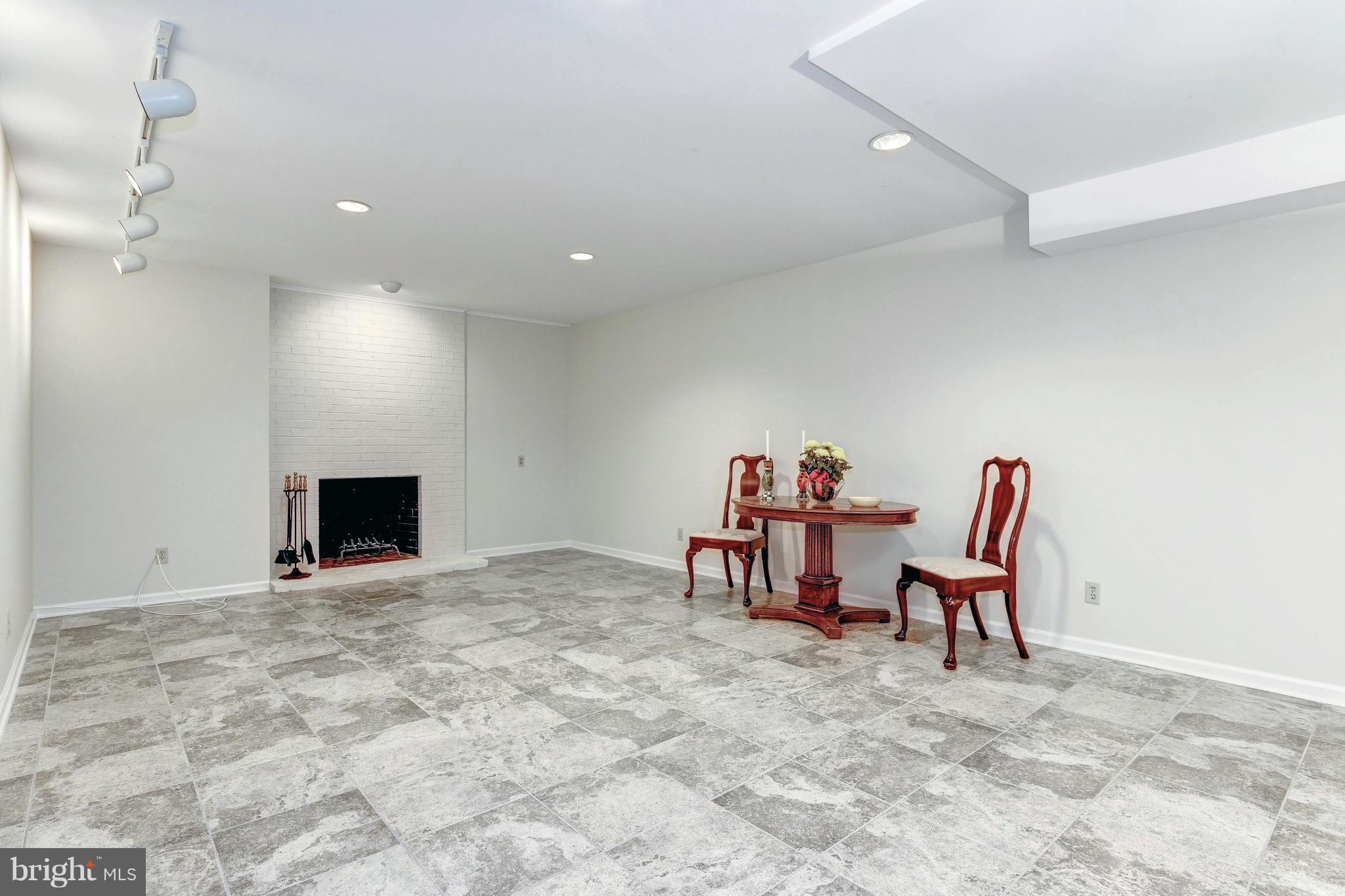 SUMNER - Residential