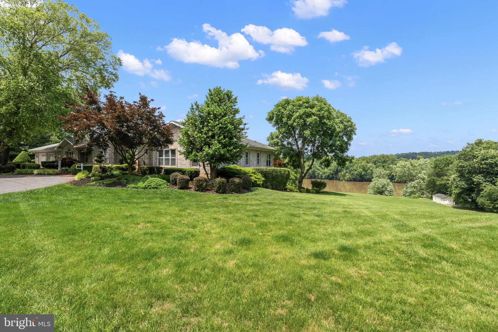 KINGSBROOKE ON THE POTOMAC - Residential