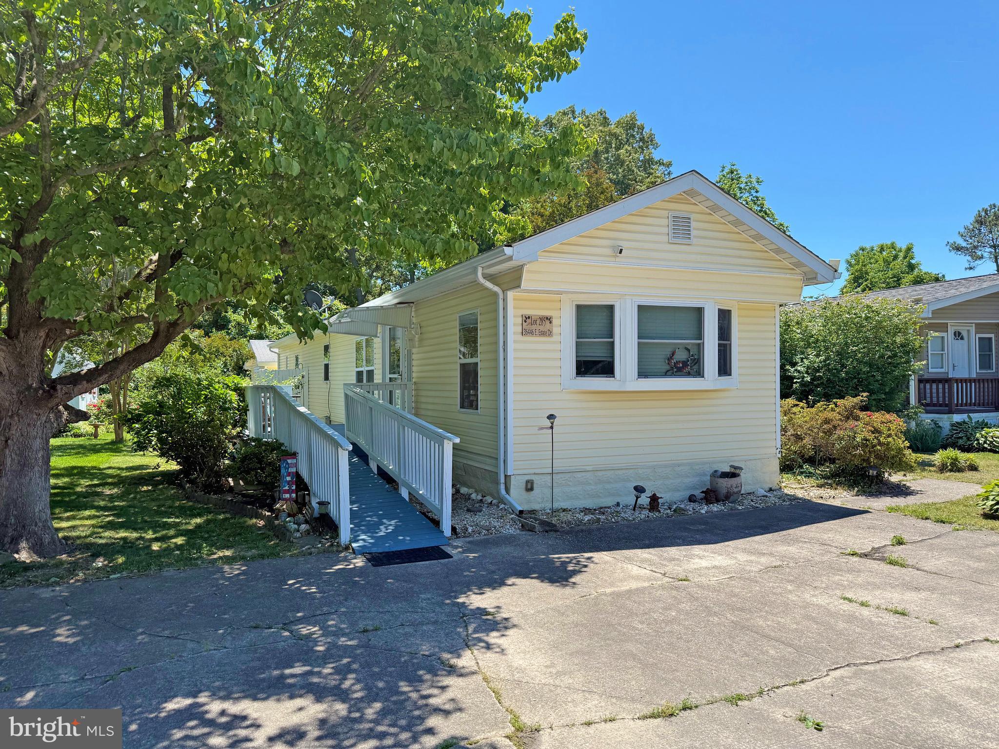 CAMELOT MHP - Residential