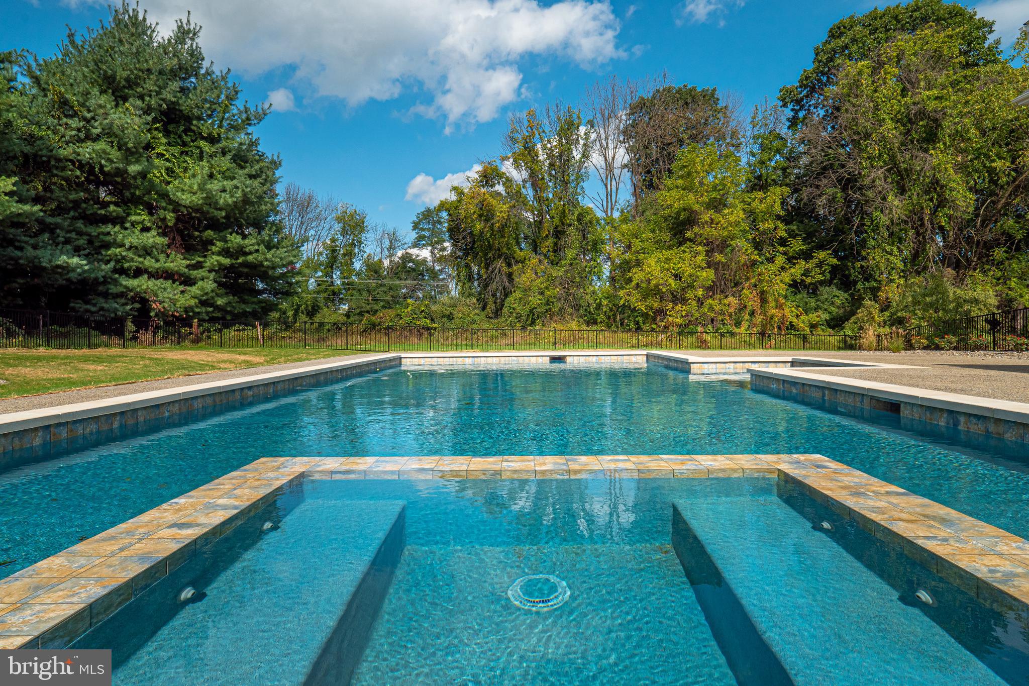 STONEBROOK - Residential