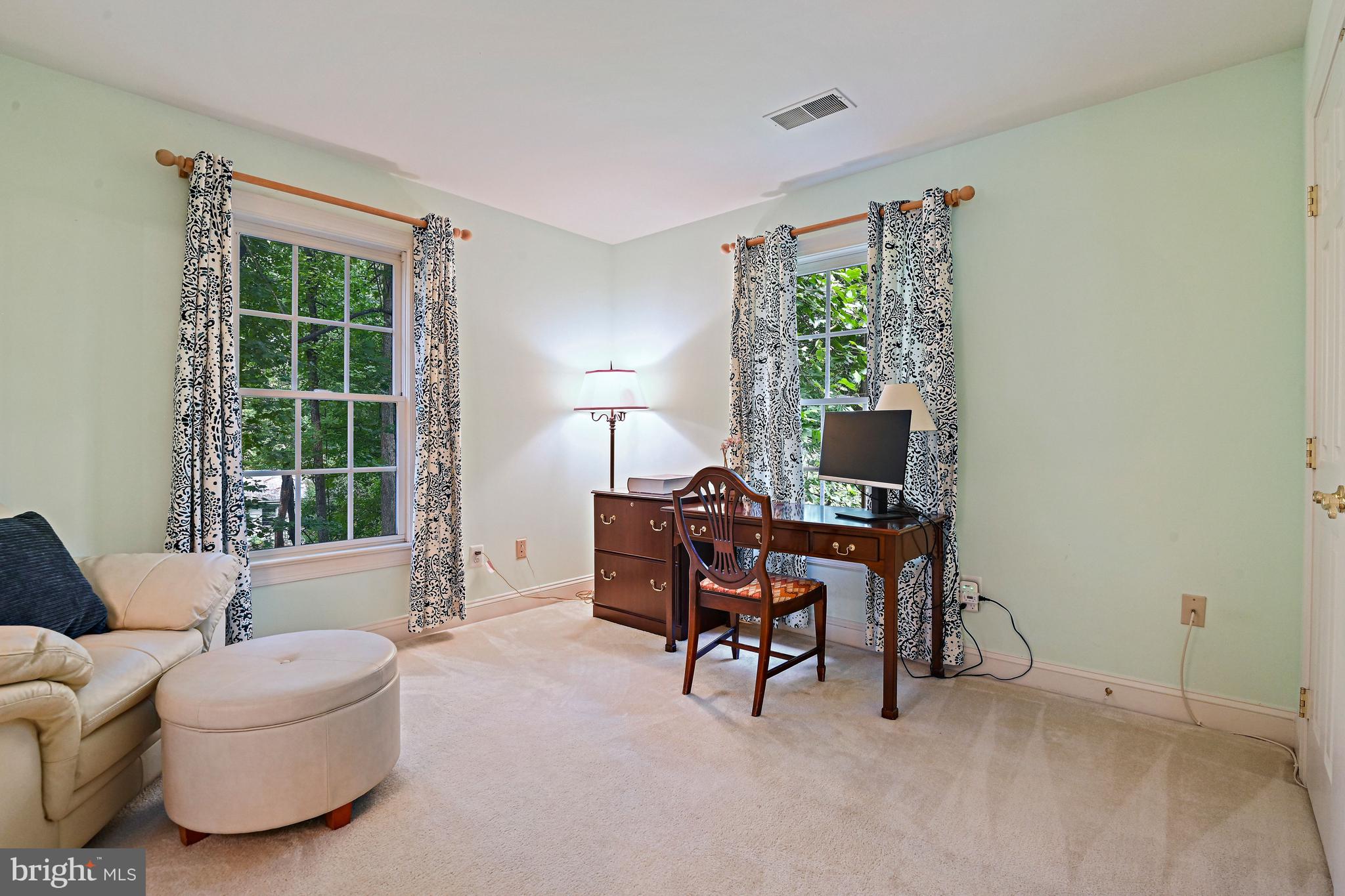FOX RUN - Residential