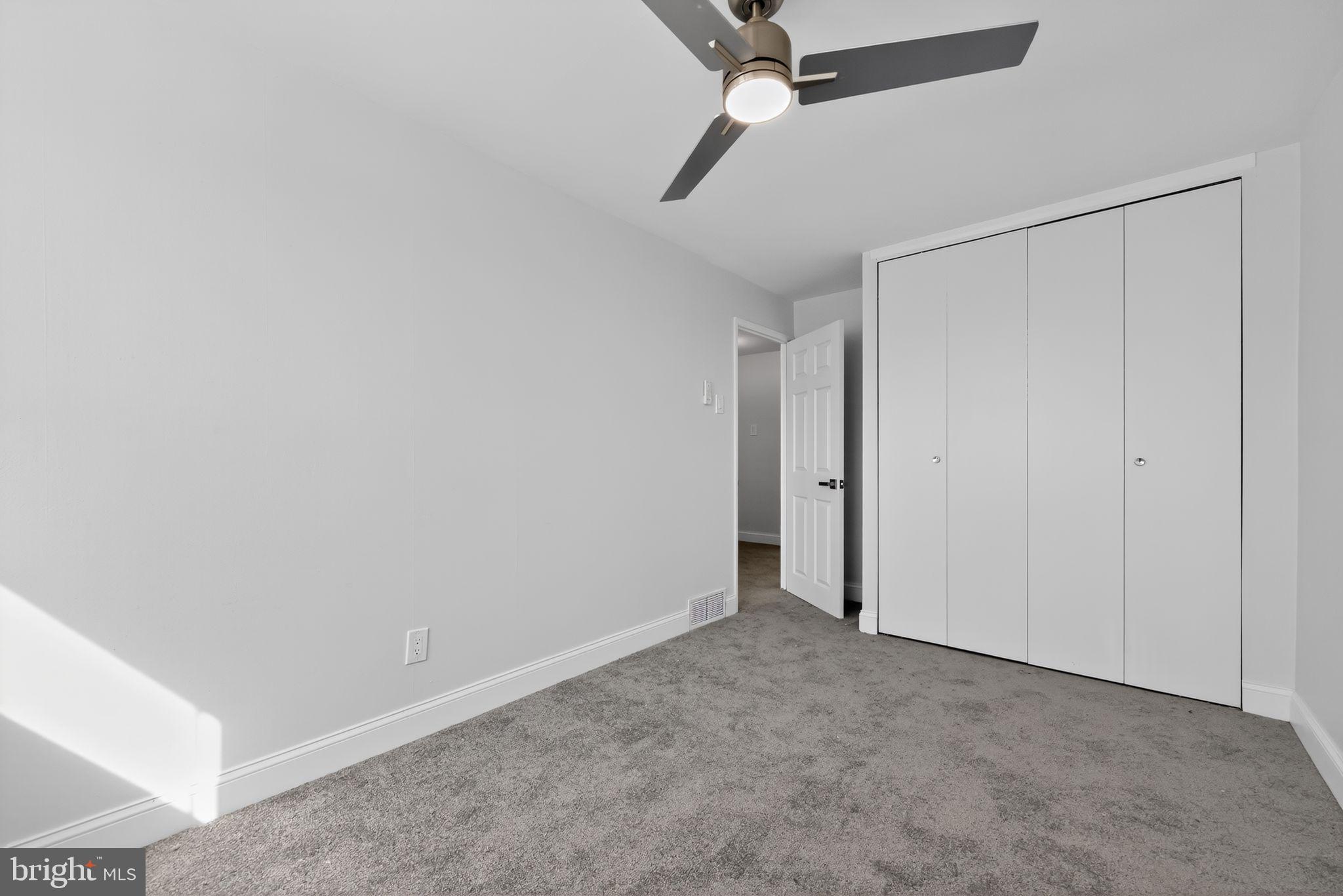 YORKTOWN - Residential