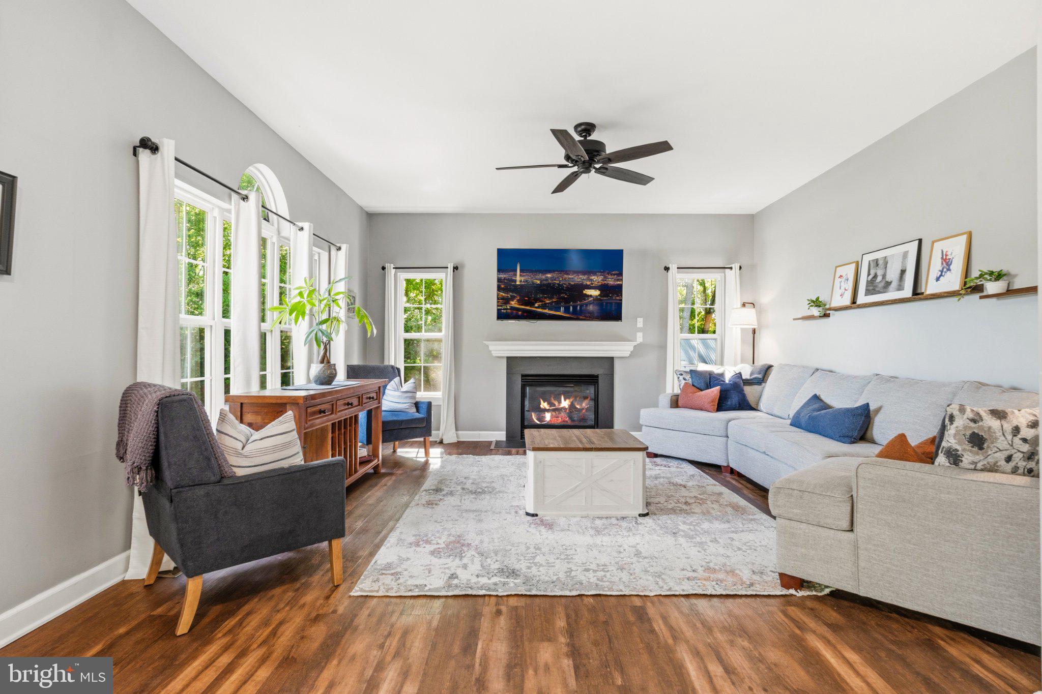 DEVON FARMS - Residential
