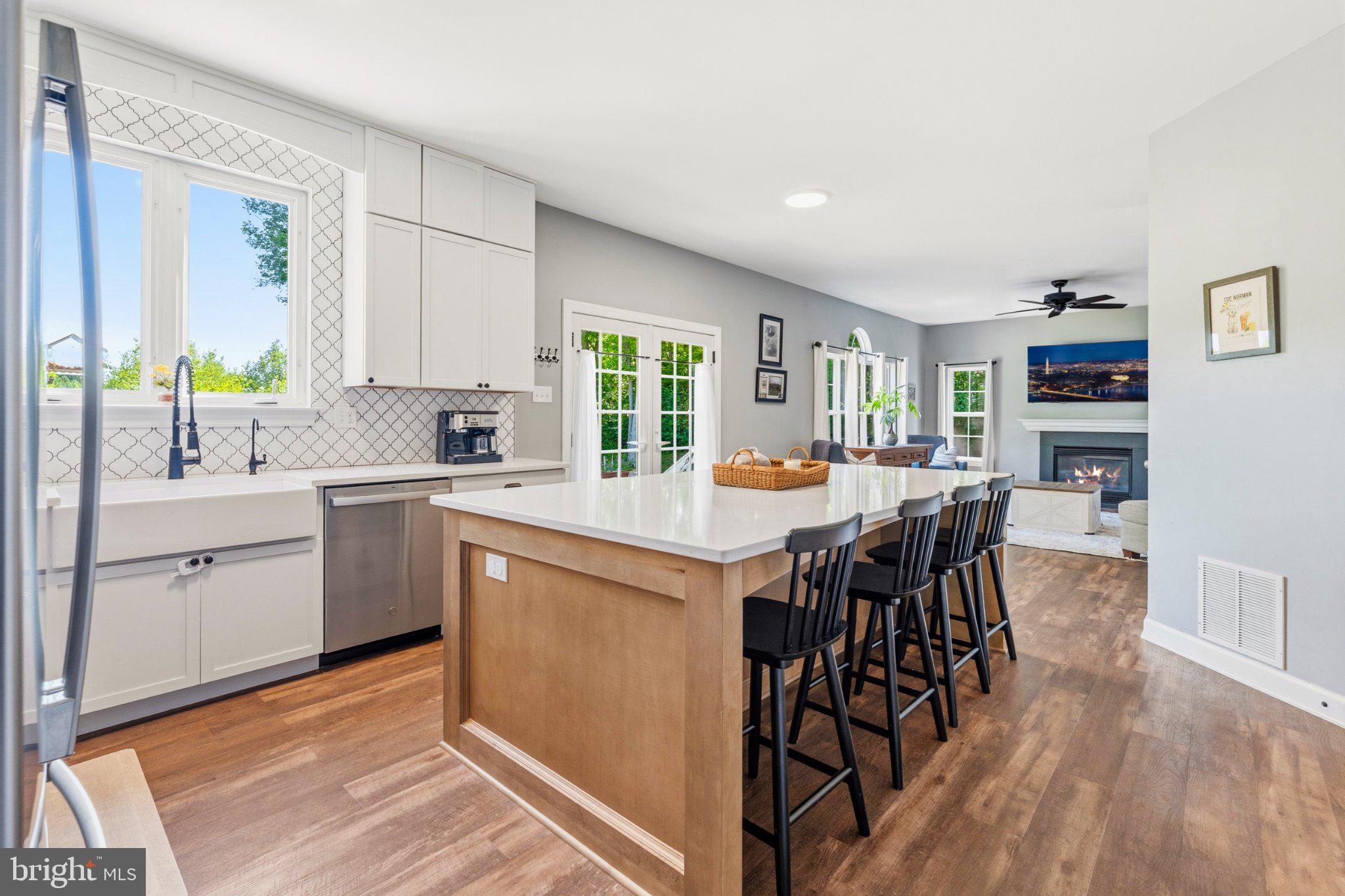 DEVON FARMS - Residential