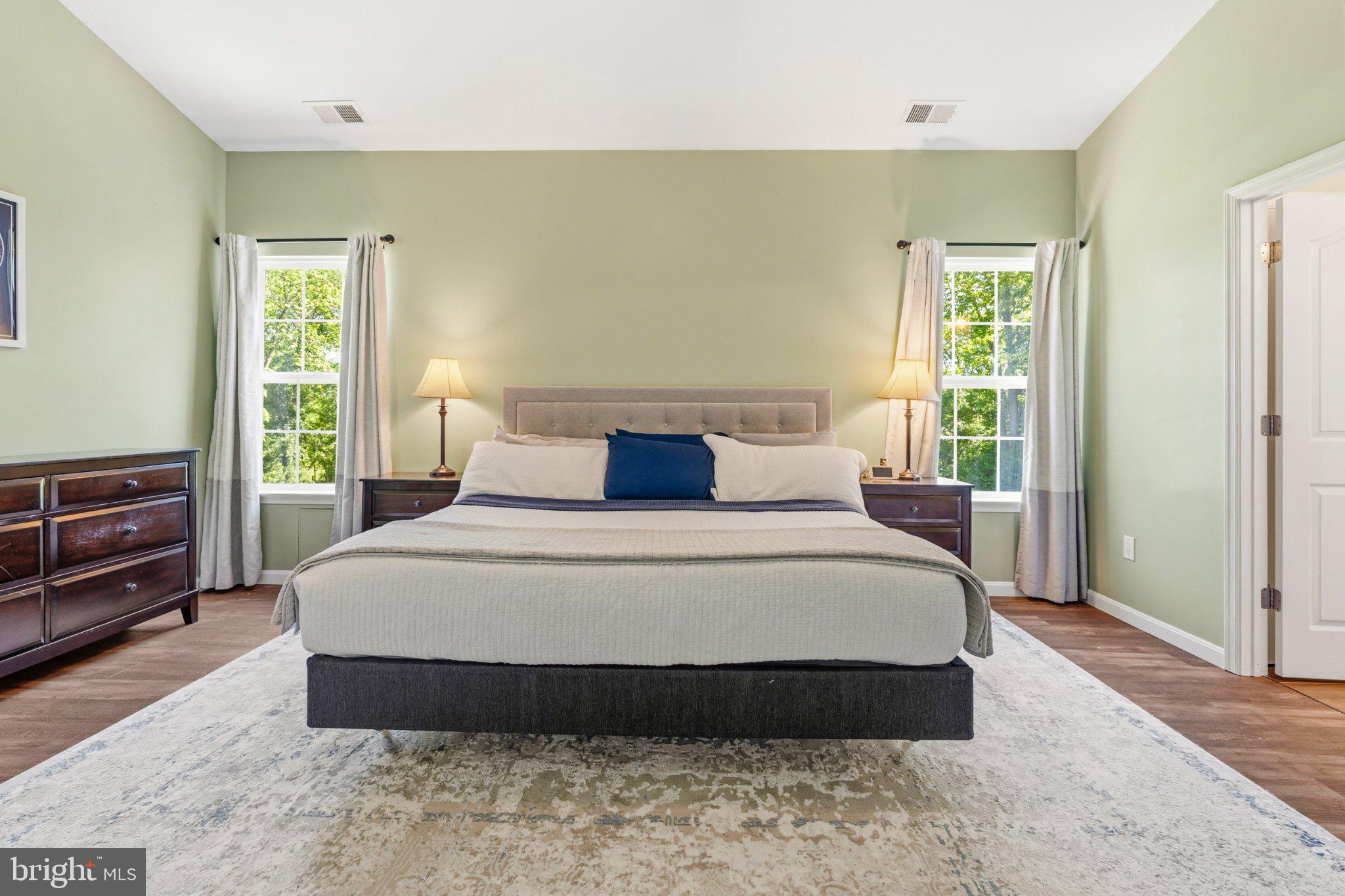DEVON FARMS - Residential