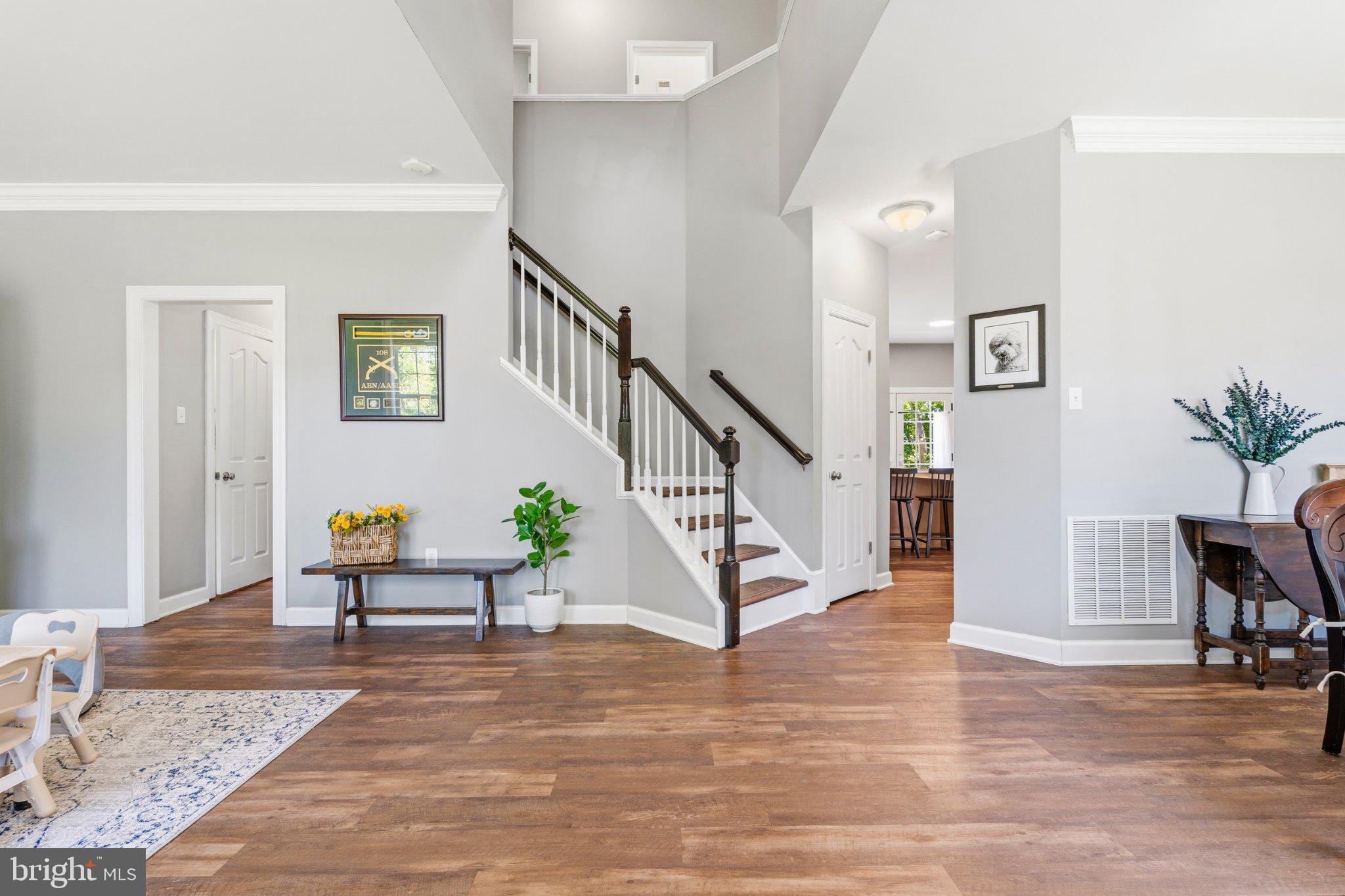 DEVON FARMS - Residential
