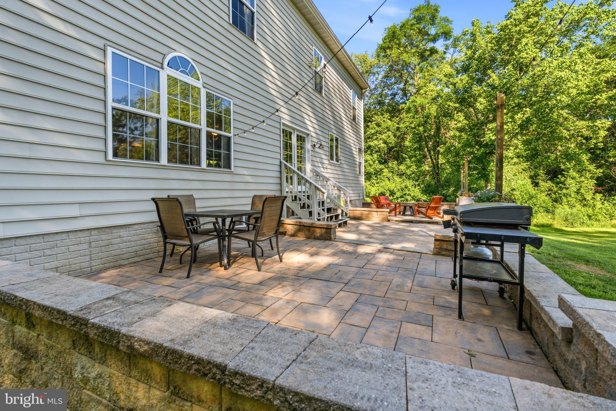DEVON FARMS - Residential