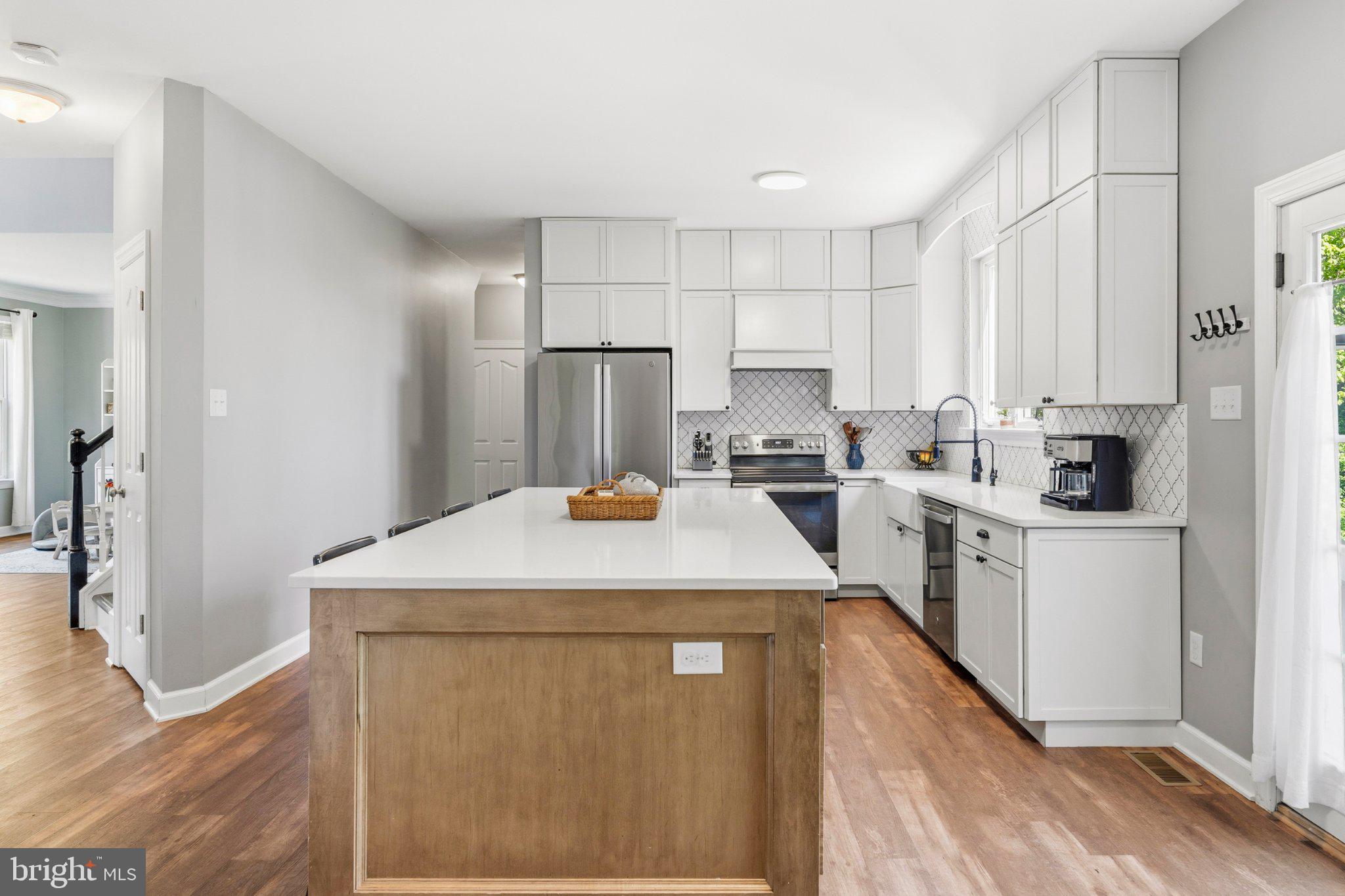 DEVON FARMS - Residential