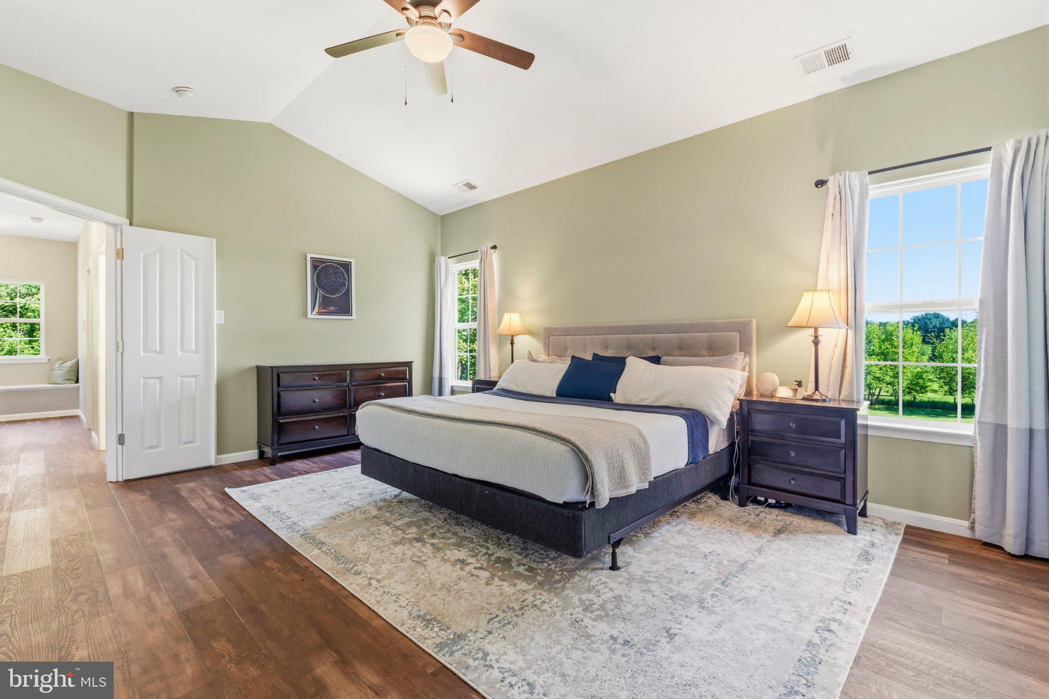 DEVON FARMS - Residential