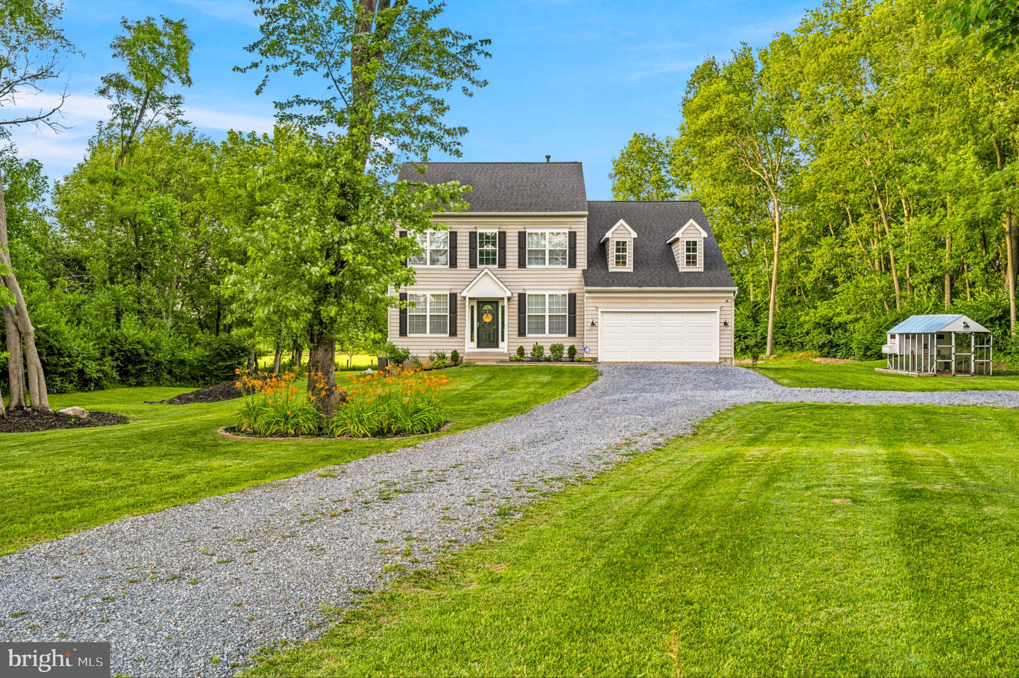 DEVON FARMS - Residential