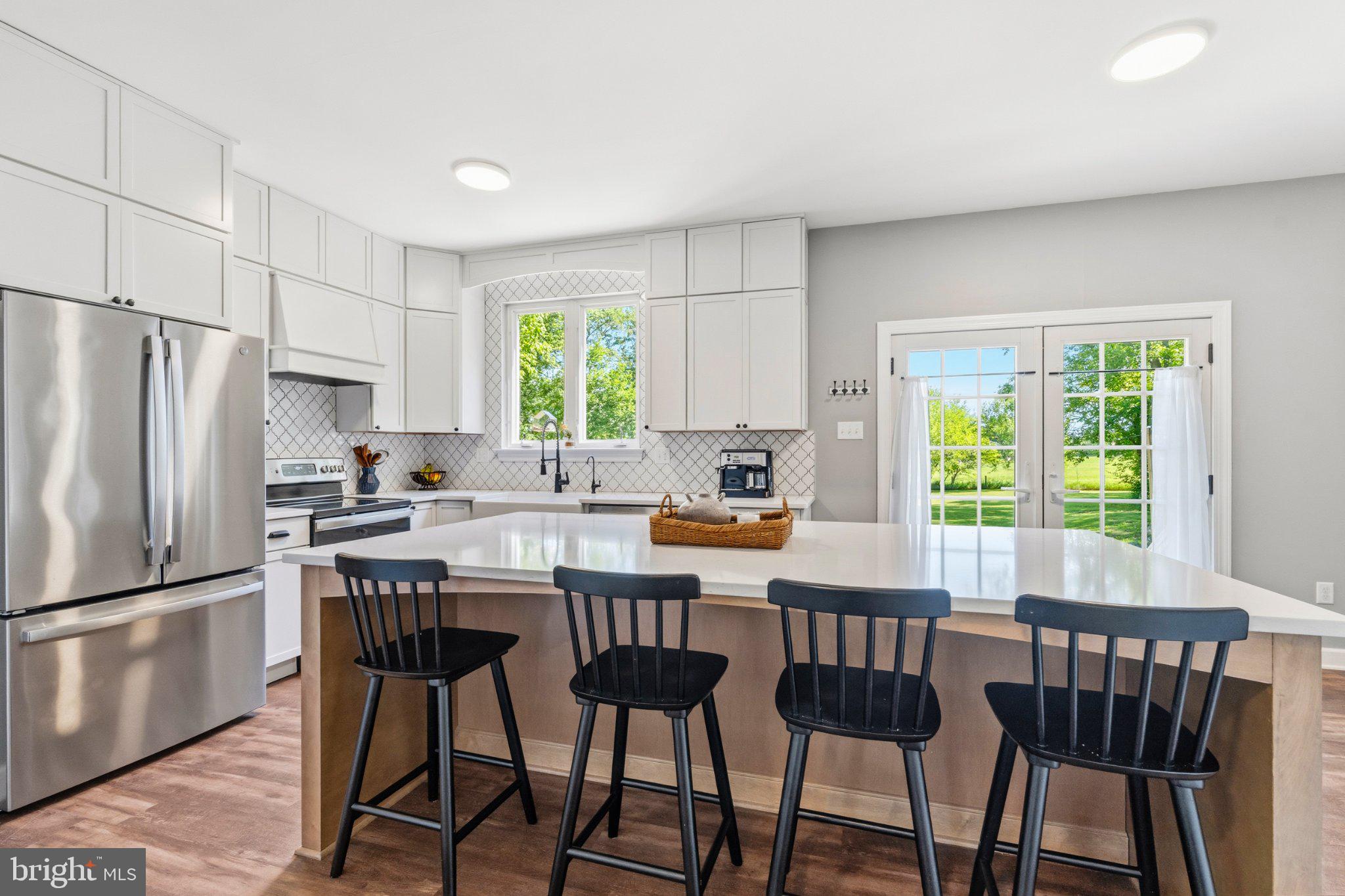 DEVON FARMS - Residential